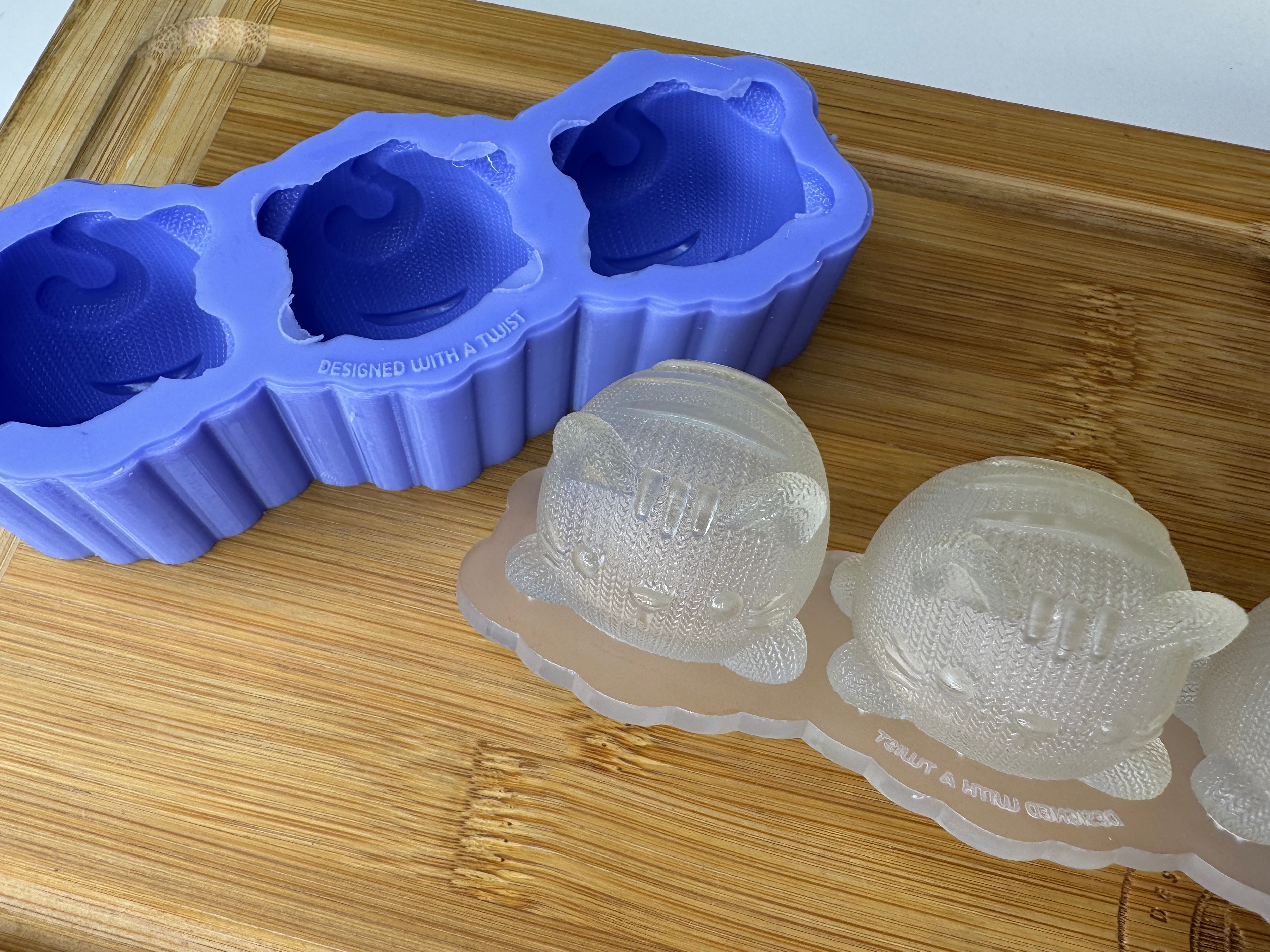 3D Knitted Kitty Silicone Mold Trio