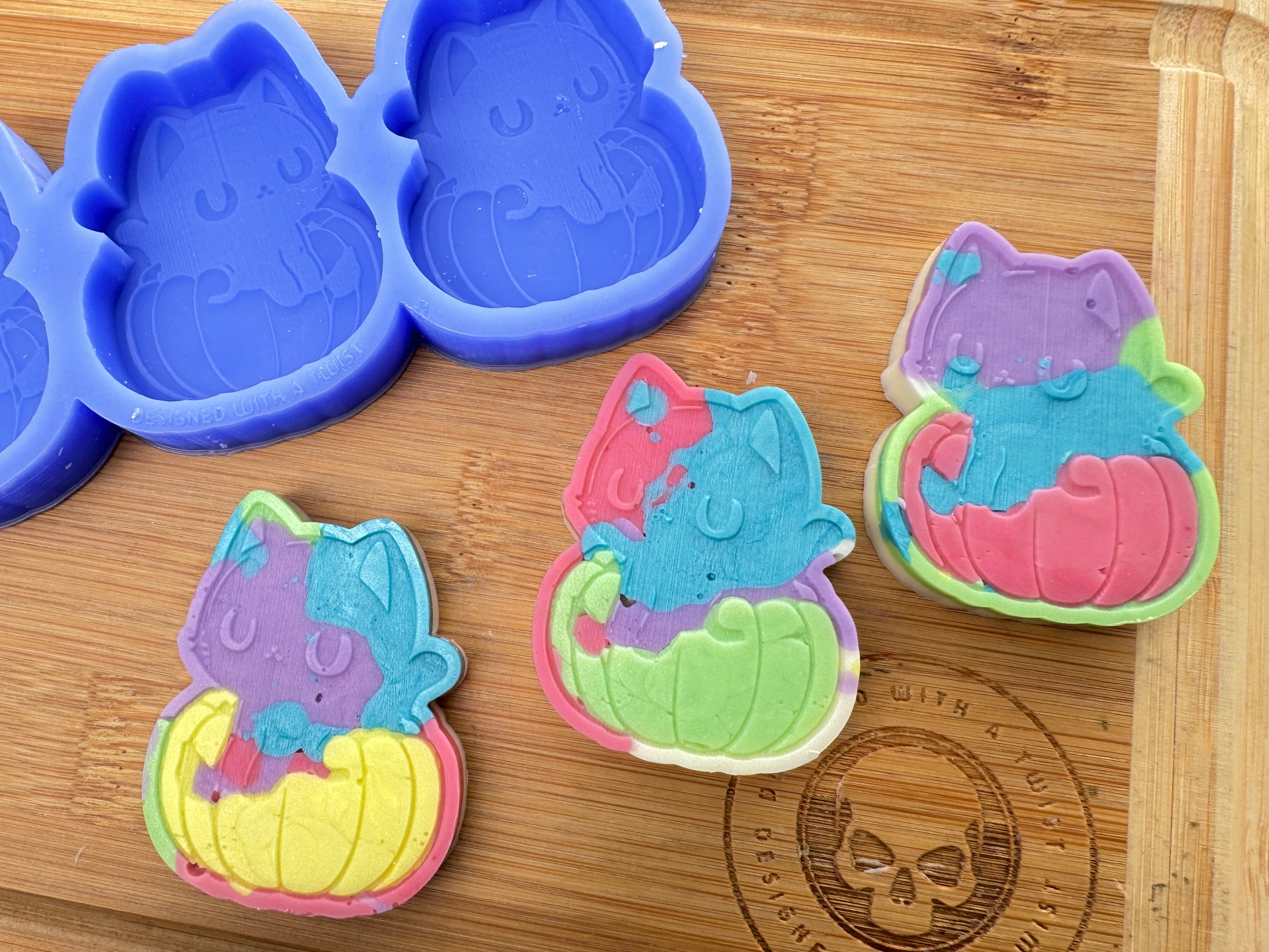 Cat in Plain Pumpkin Silicone Mold