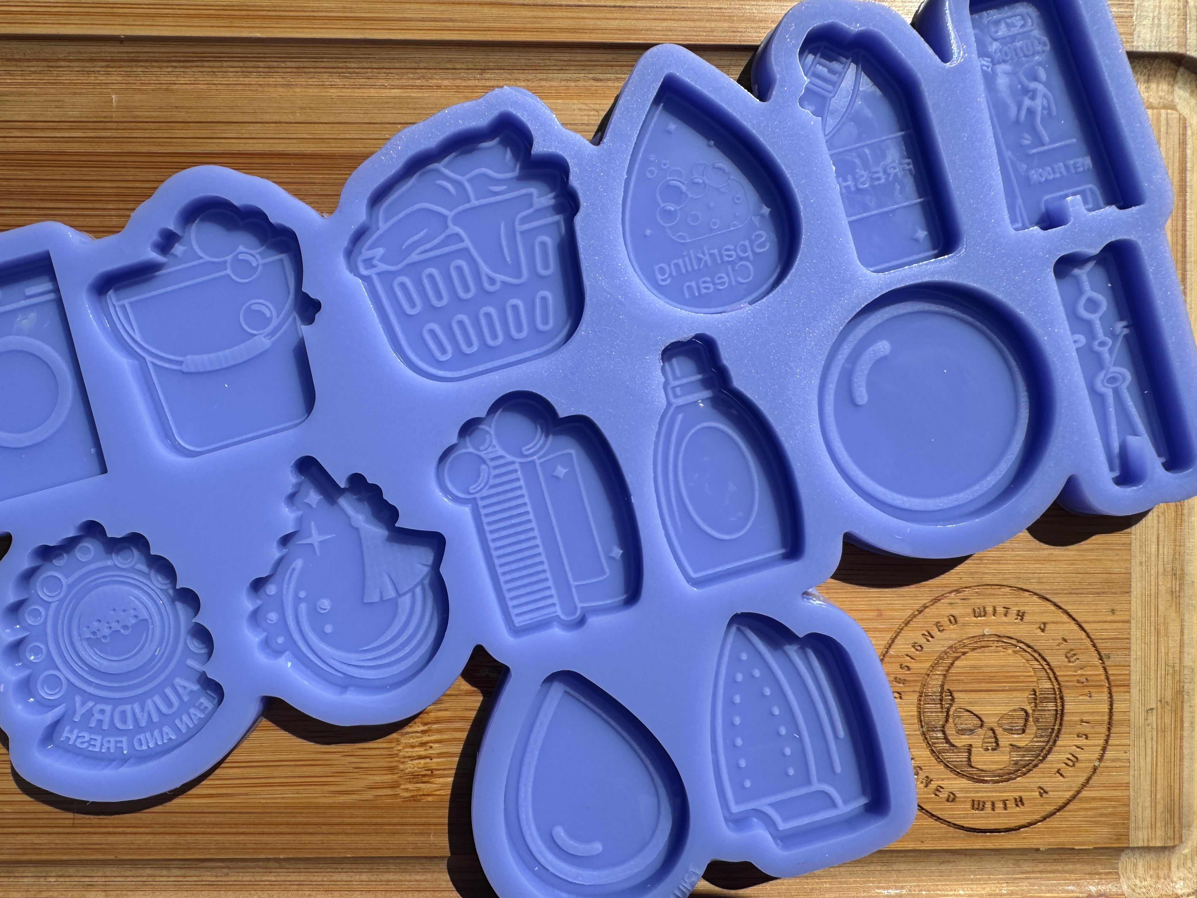 Cleaning Topper Palette Silicone Mold
