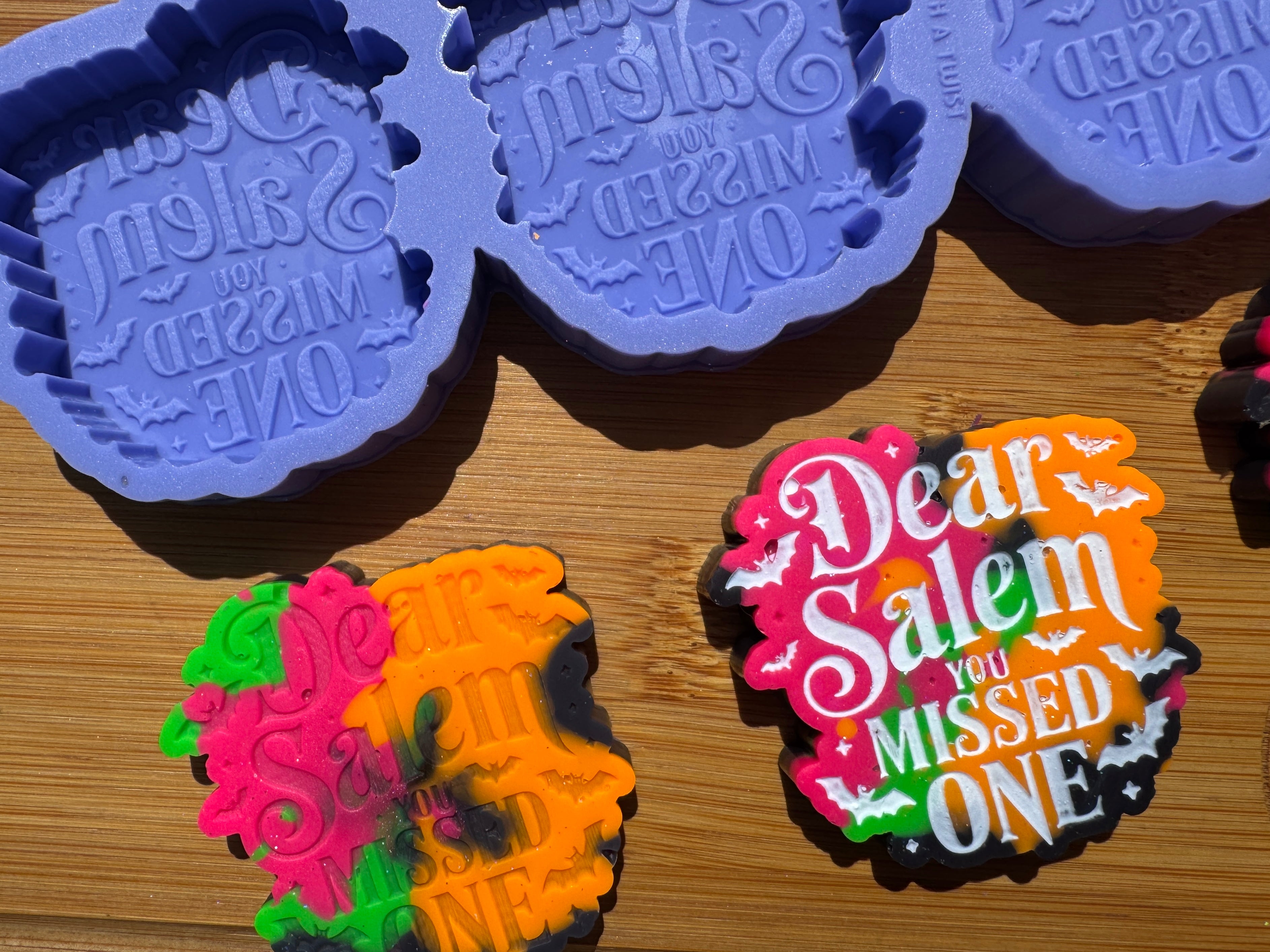 Dear Salem Silicone Trio Mold