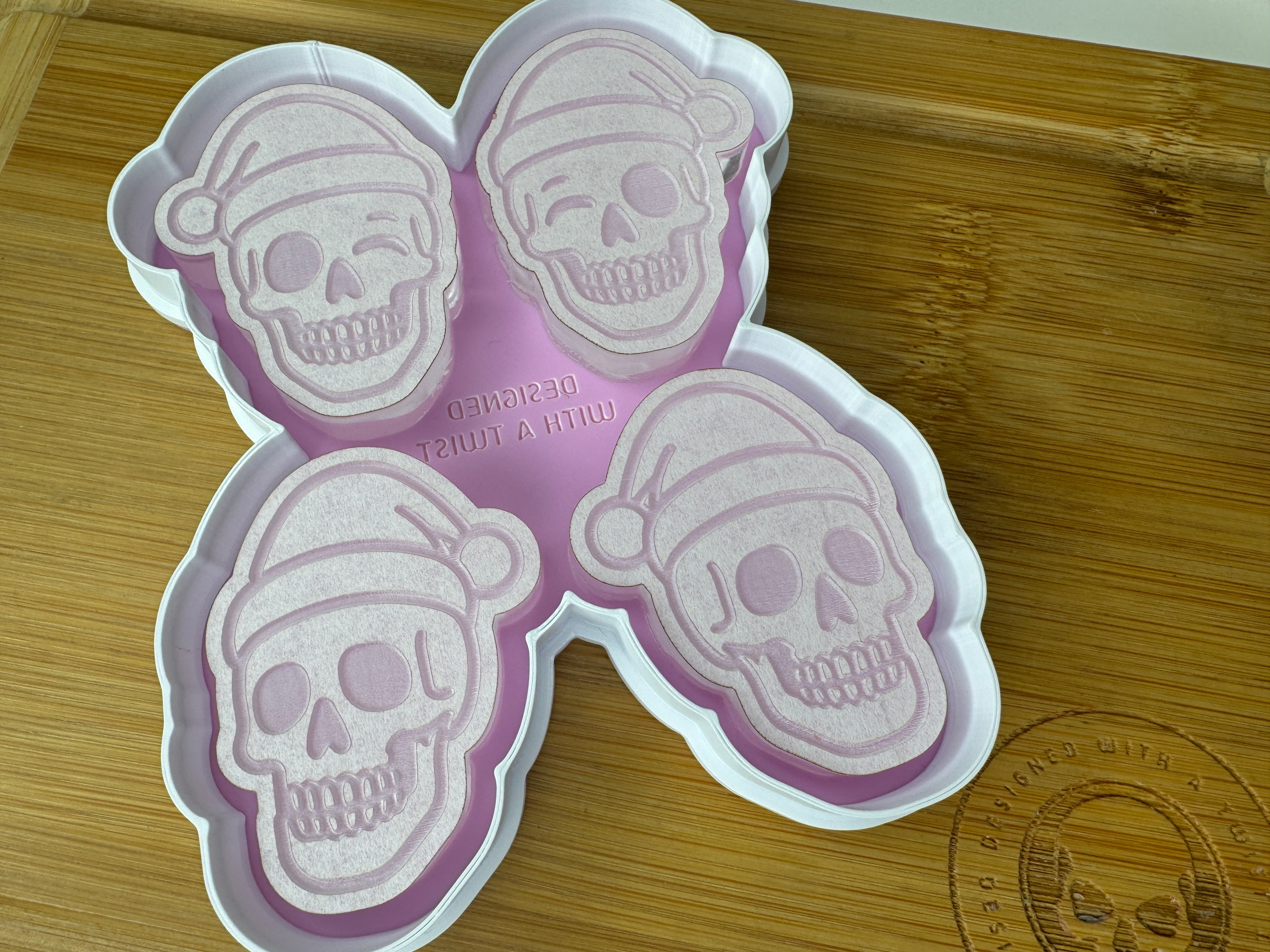 Xmas Skulls Silicone Quad Mold
