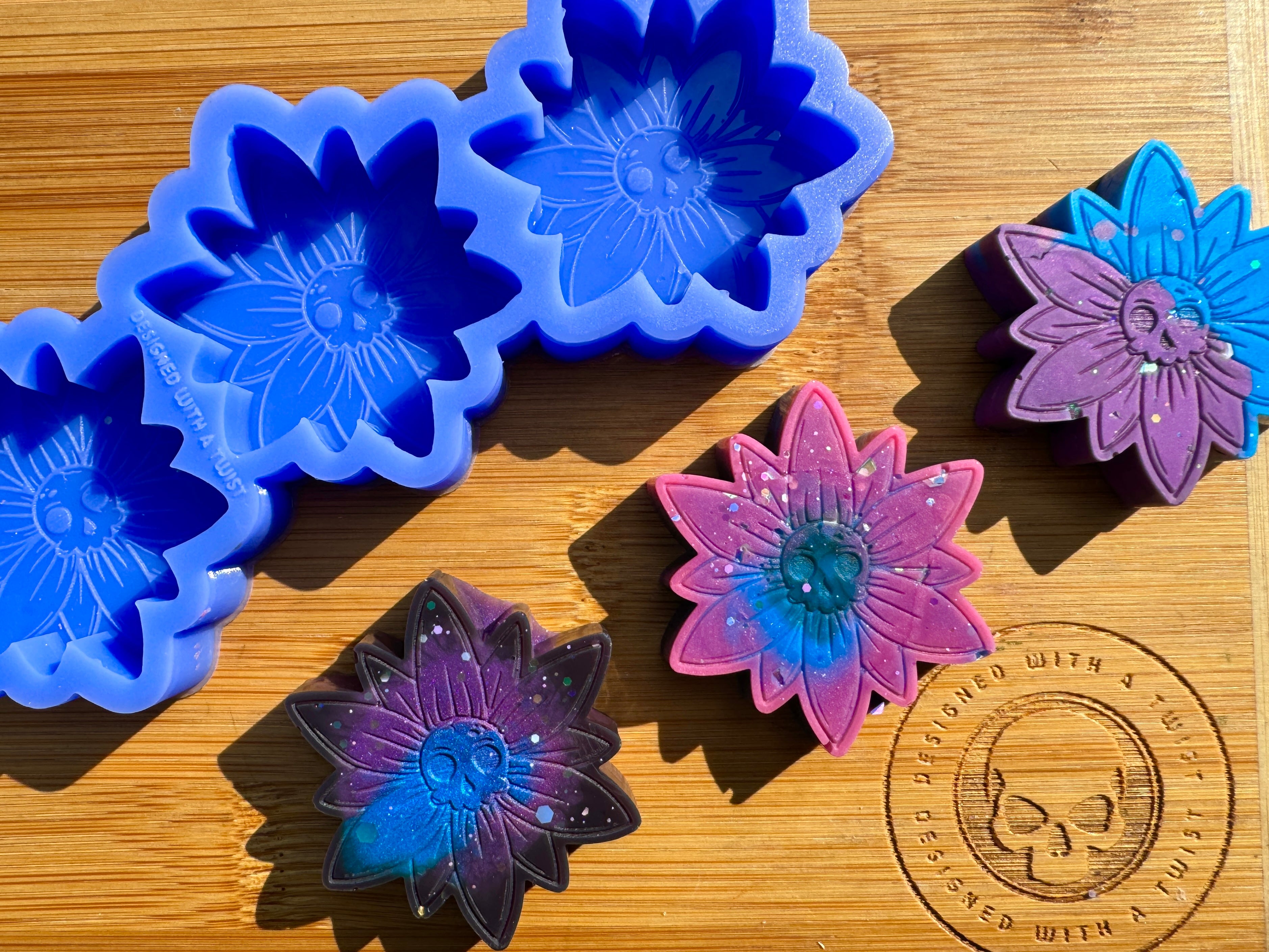 Pointed Skull Flower Silicone Mold