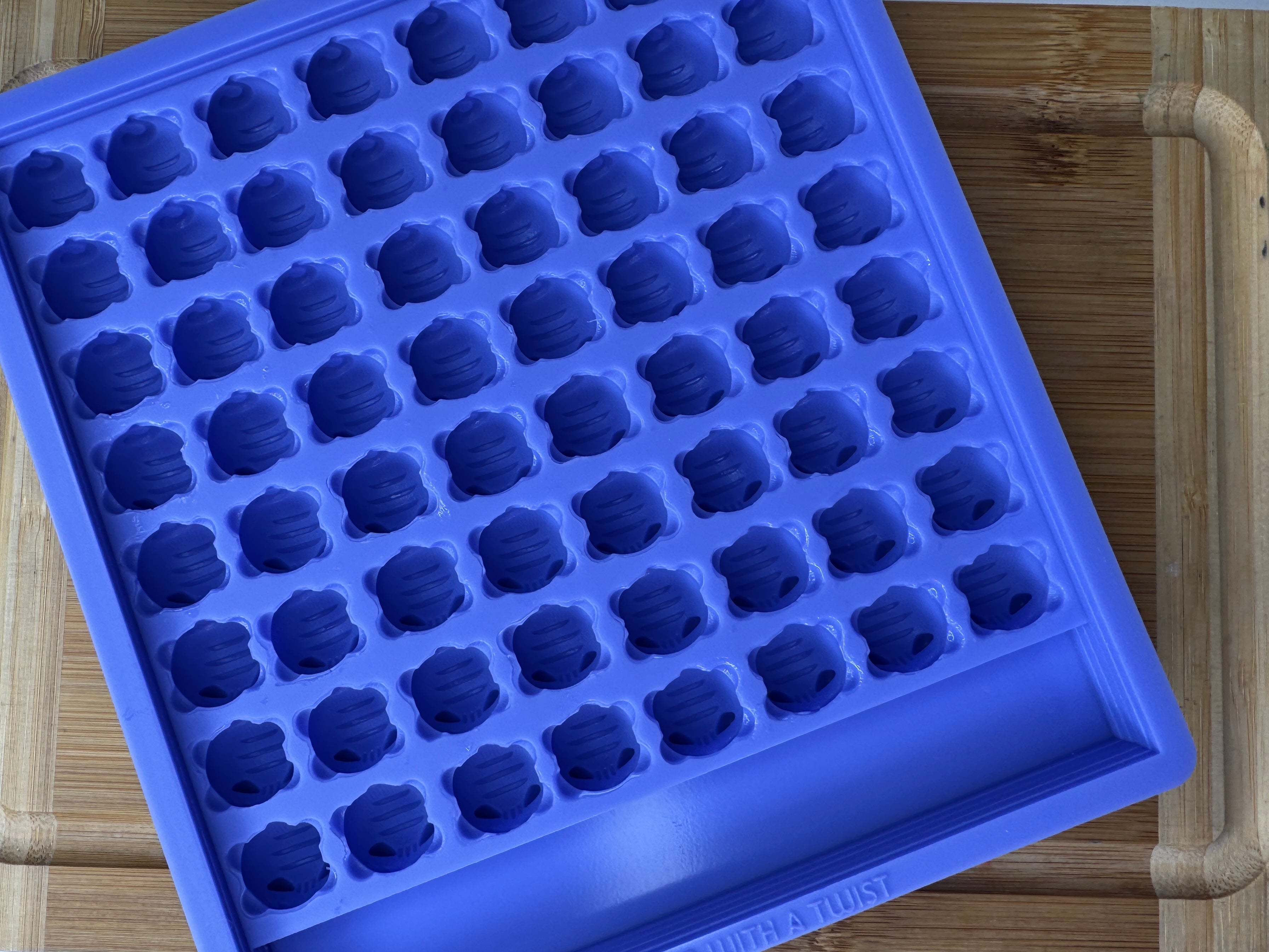 Knitted Kitty Scrape n Scoop Wax Tray Silicone Mold