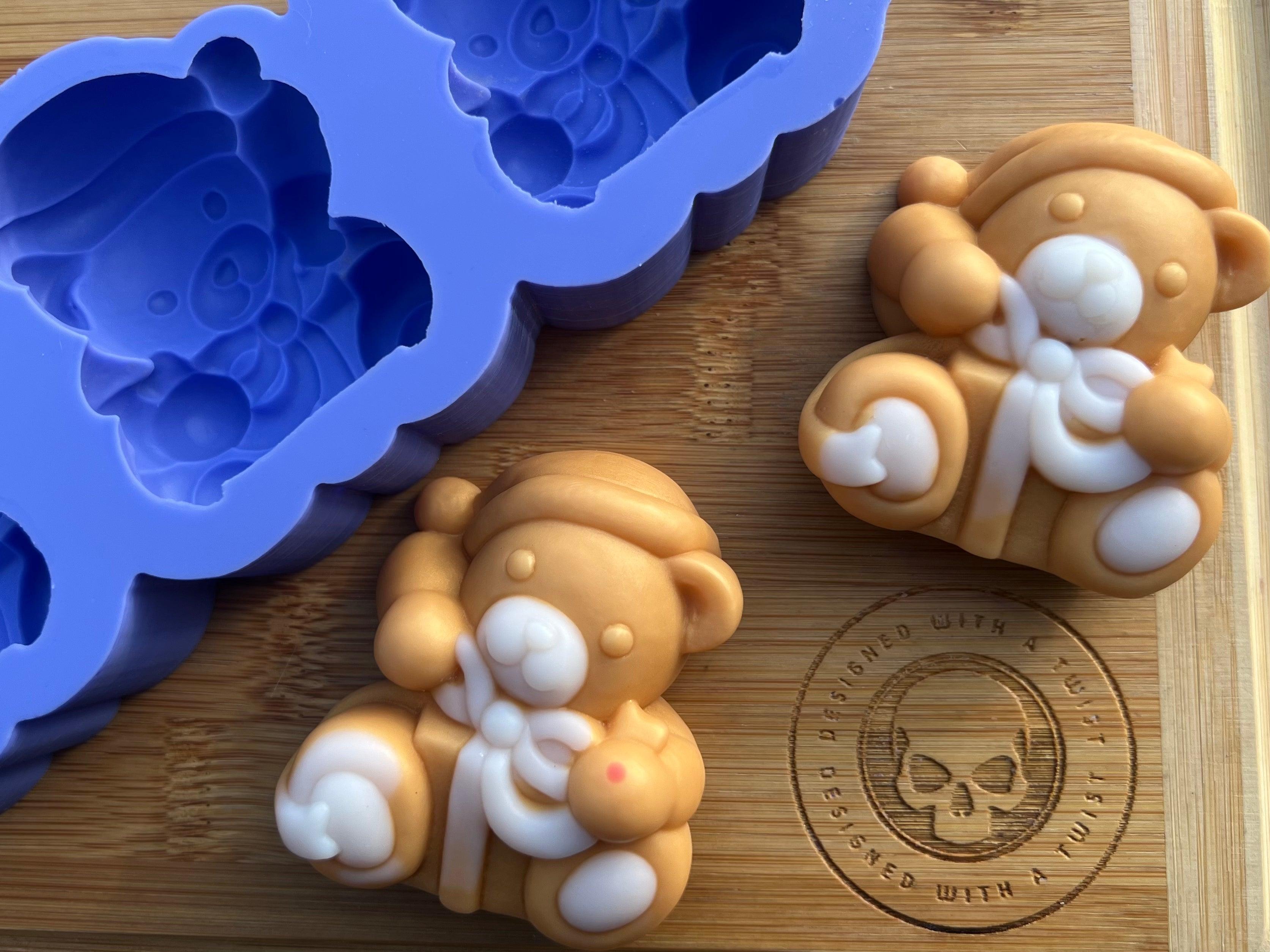 Christmas Bear Wax Melt Silicone Molds - Designed with a Twist - Top quality silicone molds made in the UK.