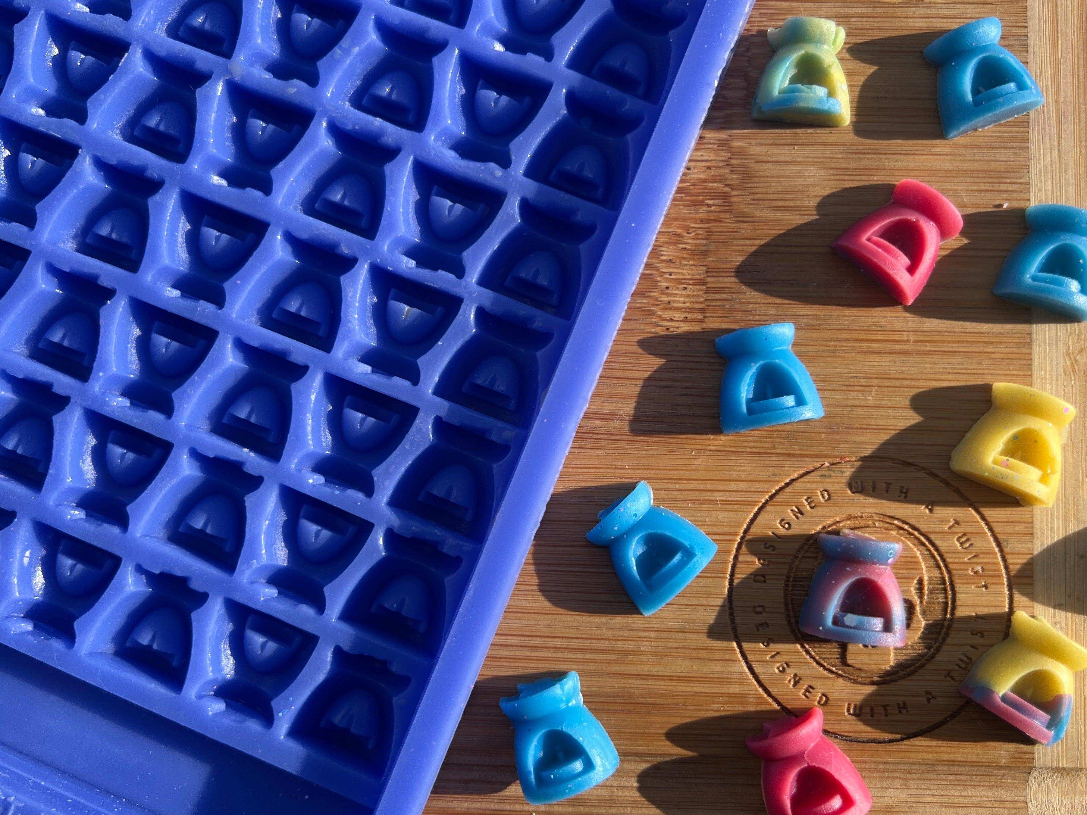 Burner Scrape n Scoop Silicone Mold - Designed with a Twist - Top quality silicone molds made in the UK.