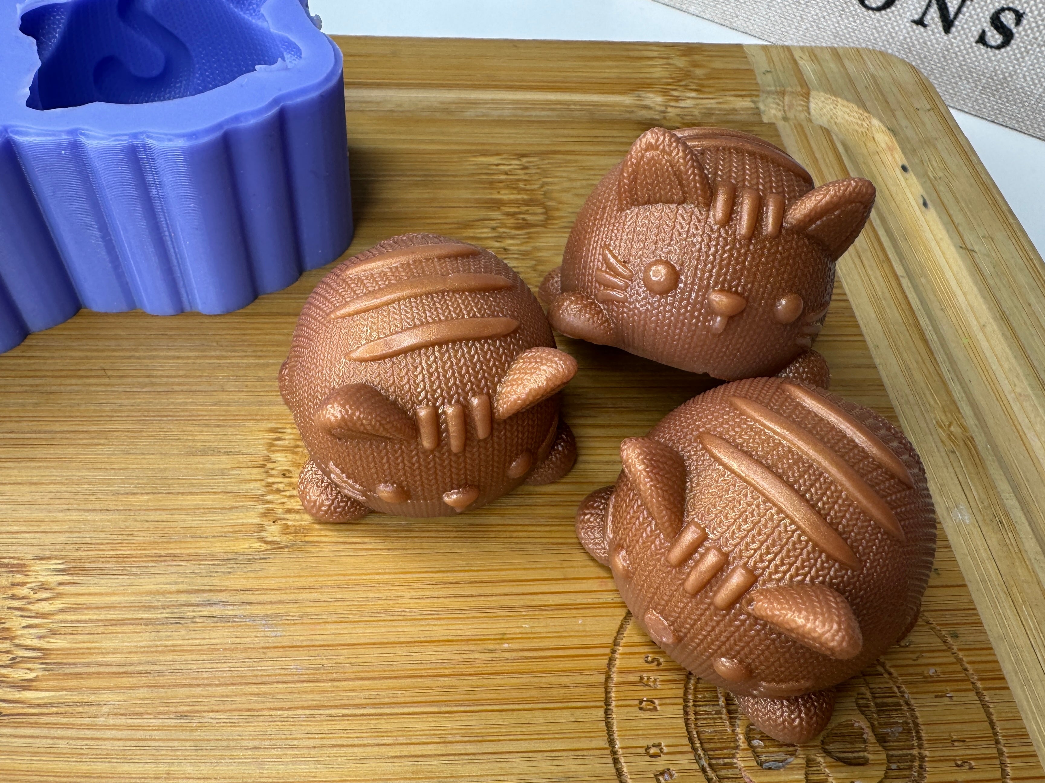 3D Knitted Kitty Silicone Mold Trio