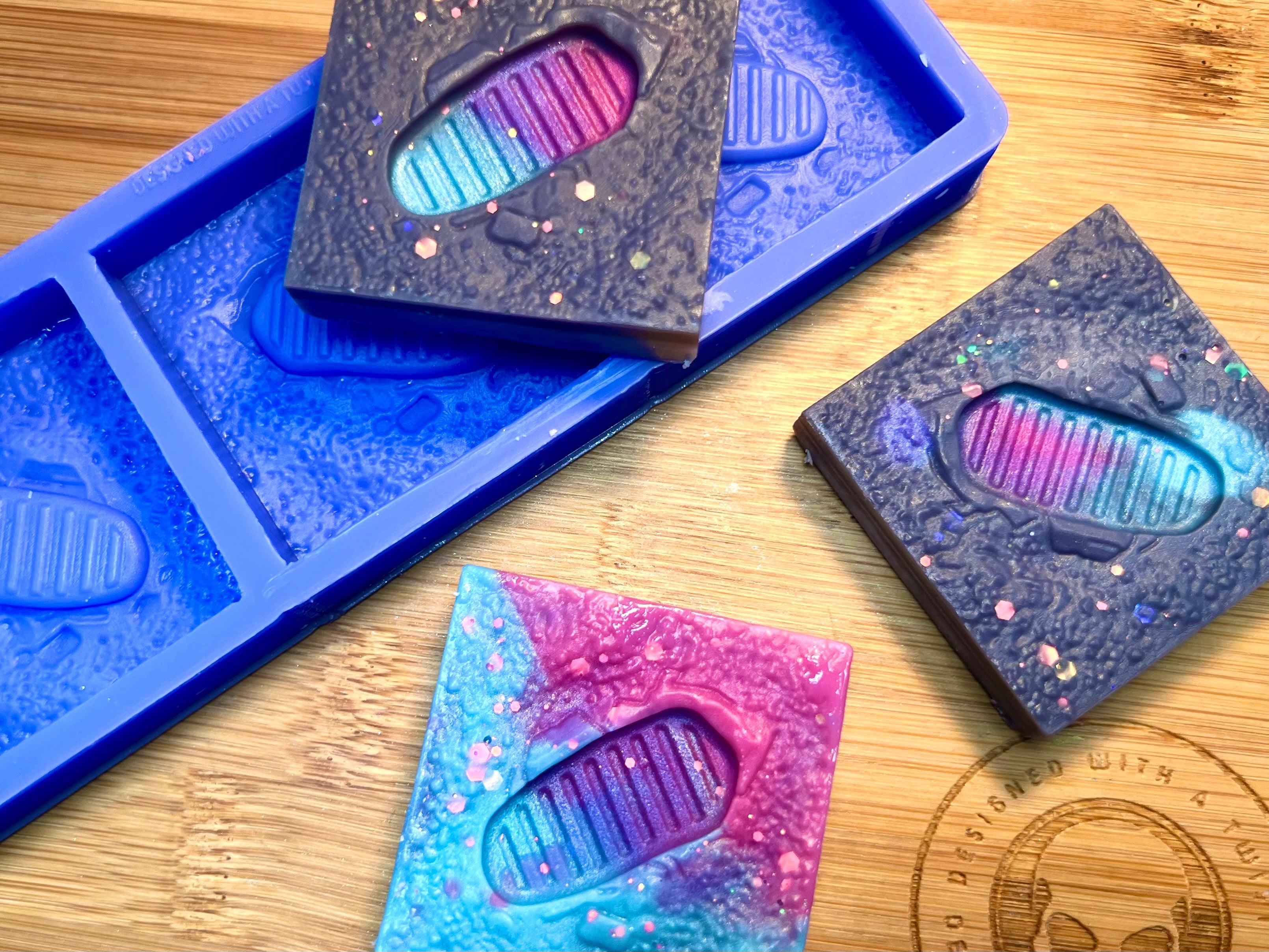 3D Foot Print on the Moon Silicone Mold - Designed with a Twist - Top quality silicone molds made in the UK.