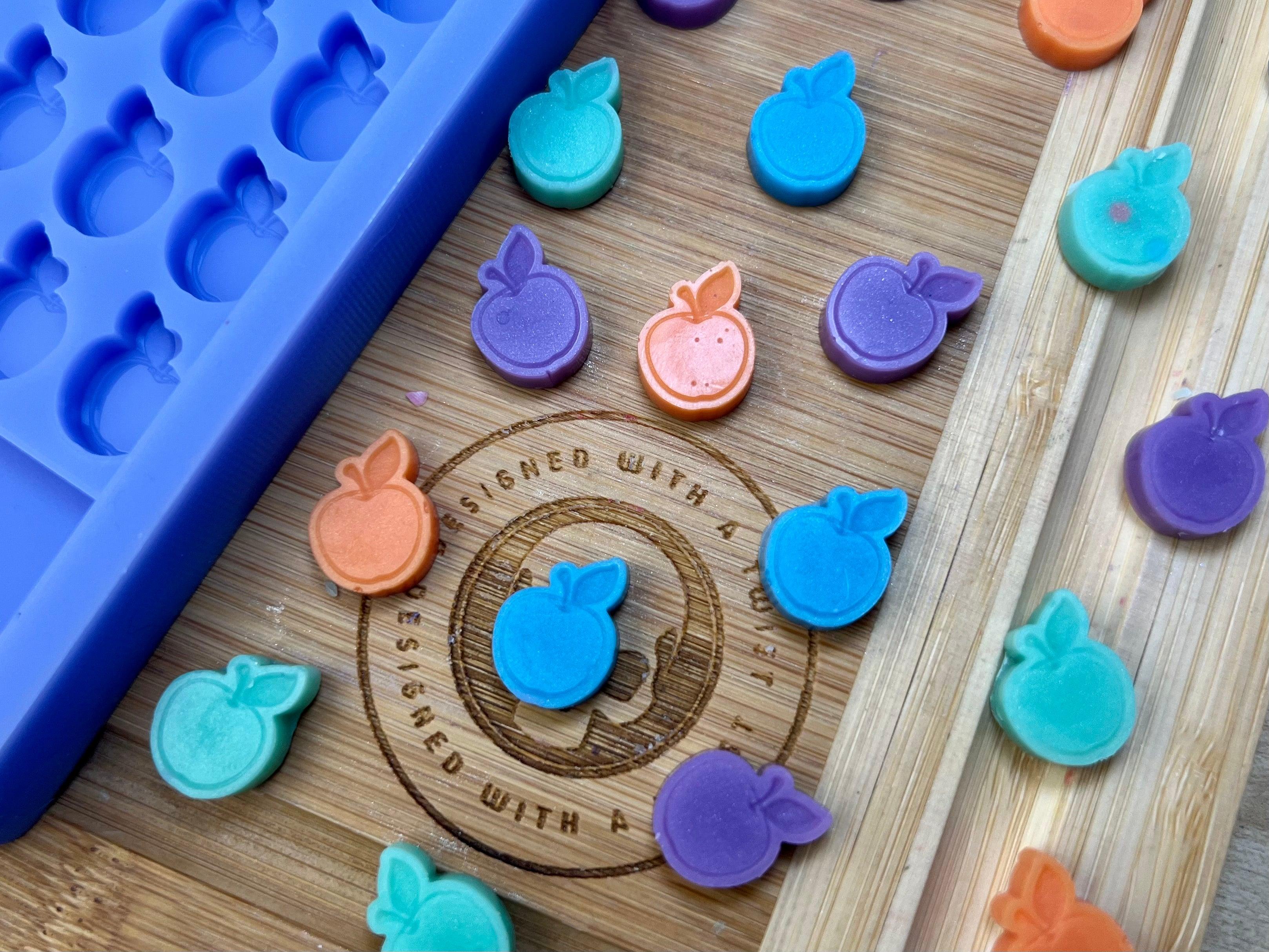 Apple Scrape n Scoop Wax Silicone Mold - Designed with a Twist - Top quality silicone molds made in the UK.