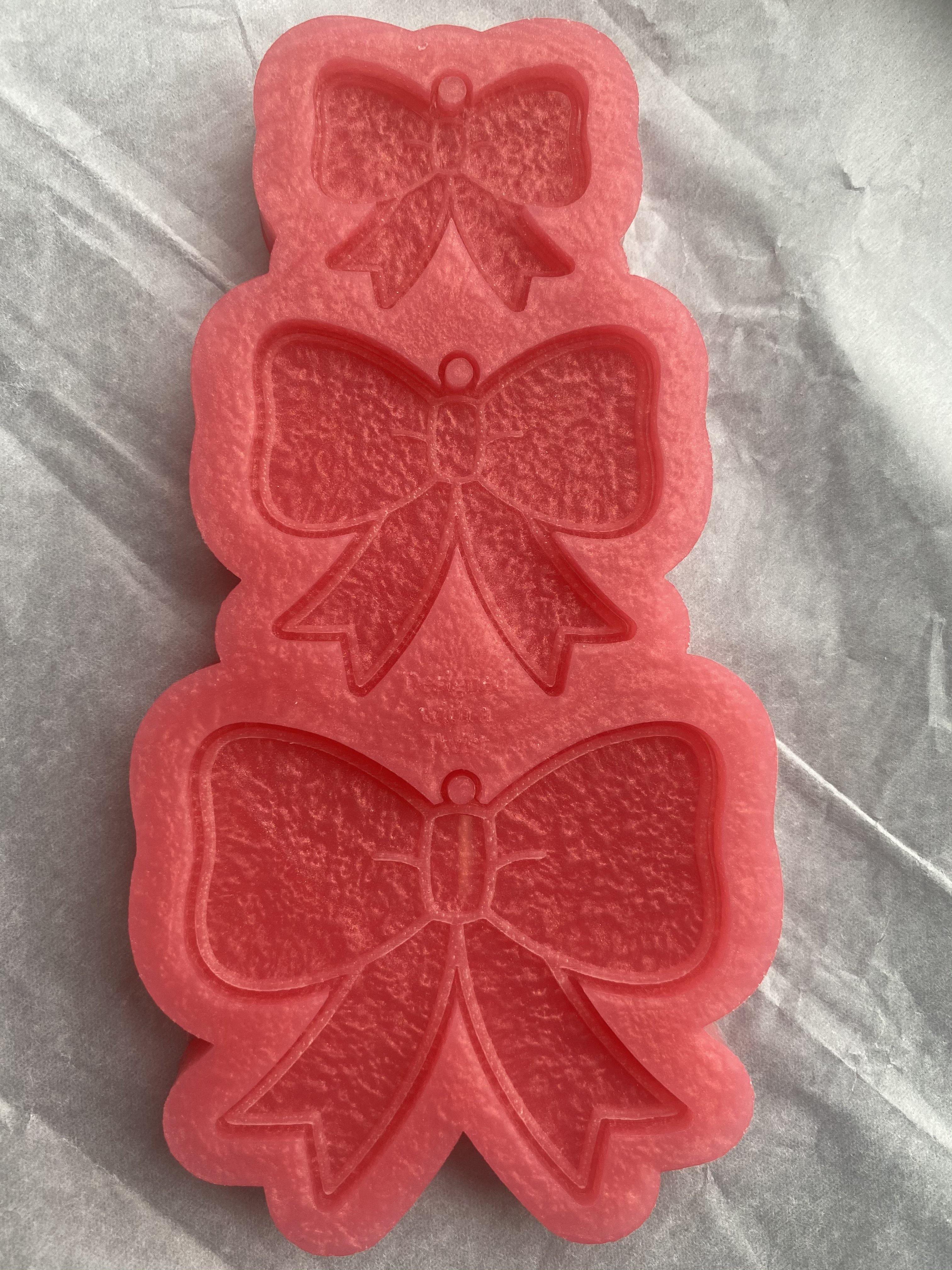 Bow Present Tag Silicone Mold - Designed with a Twist - Top quality silicone molds made in the UK.