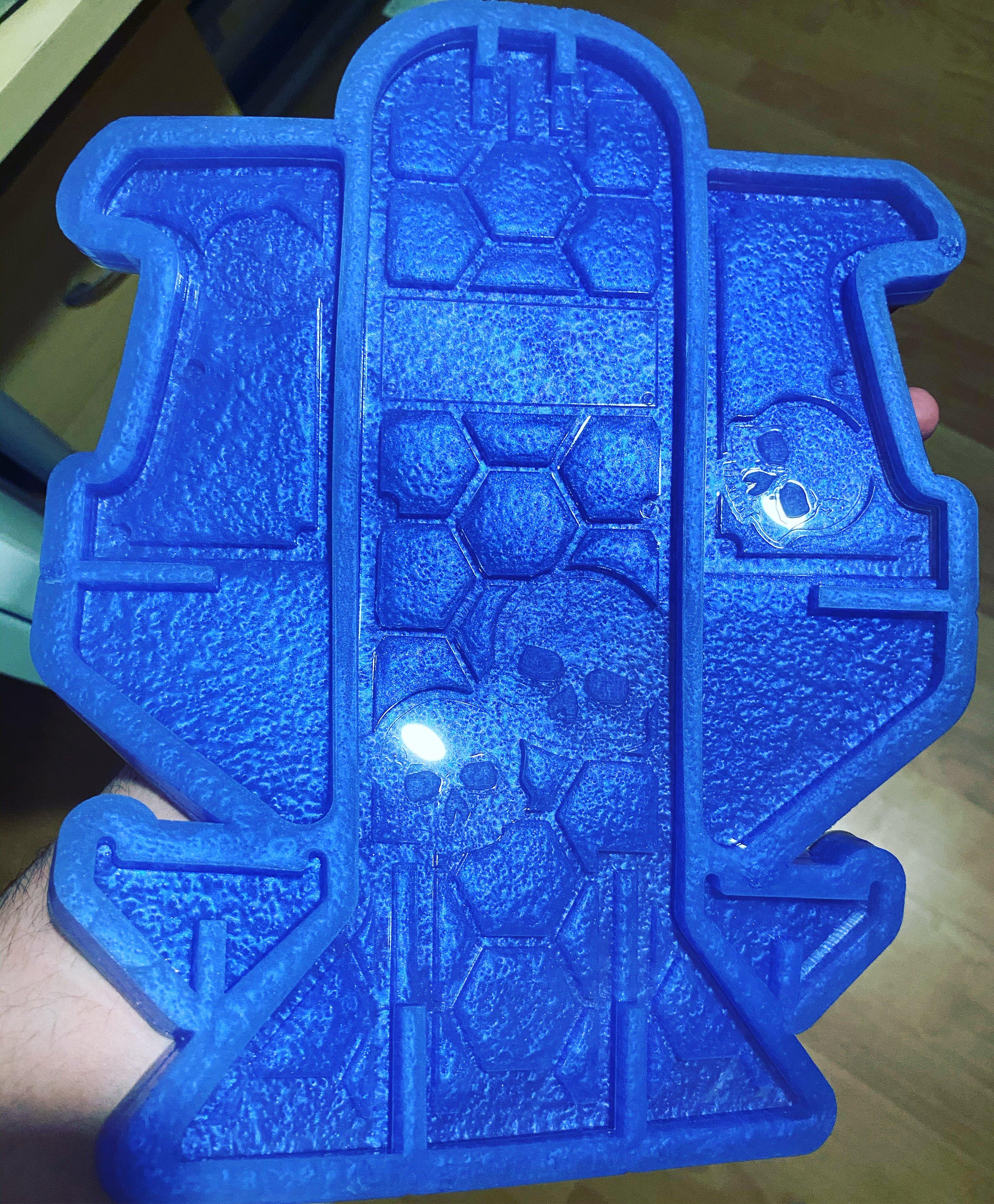 Skull Gaming Headphone and Controller Stand Mold - Designed with a Twist - Top quality silicone molds made in the UK.