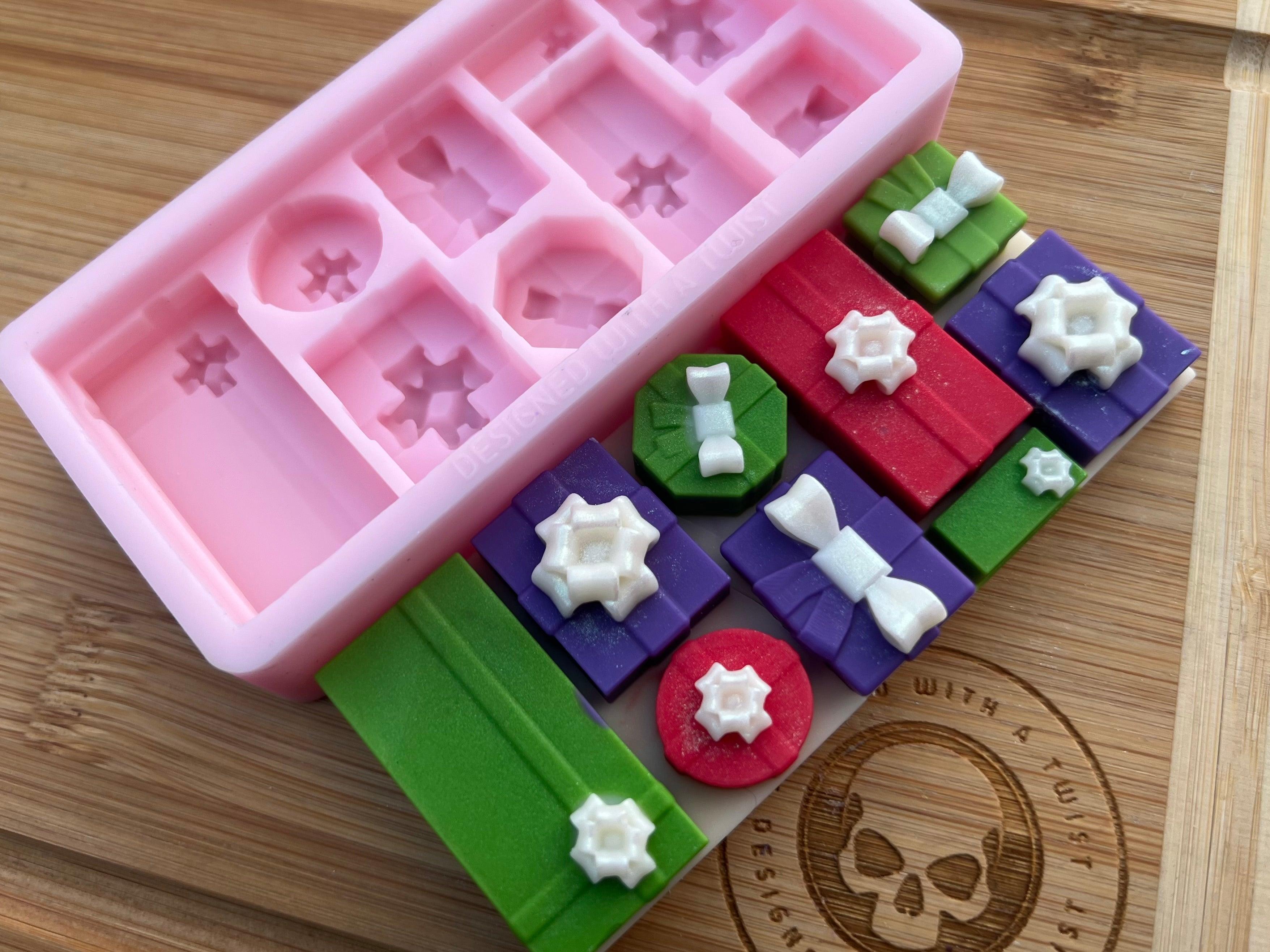 3d Christmas Present Snapbar Silicone Mold - Designed with a Twist - Top quality silicone molds made in the UK.