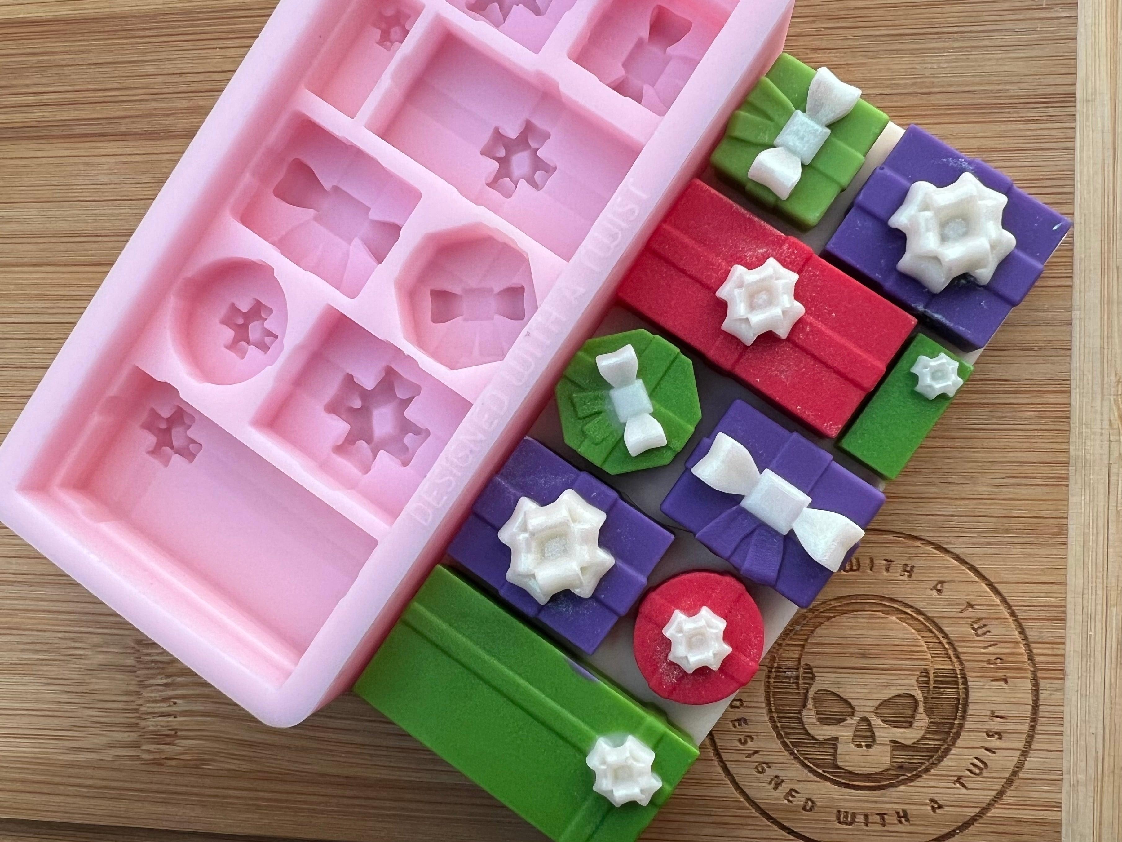 3d Christmas Present Snapbar Silicone Mold - Designed with a Twist - Top quality silicone molds made in the UK.
