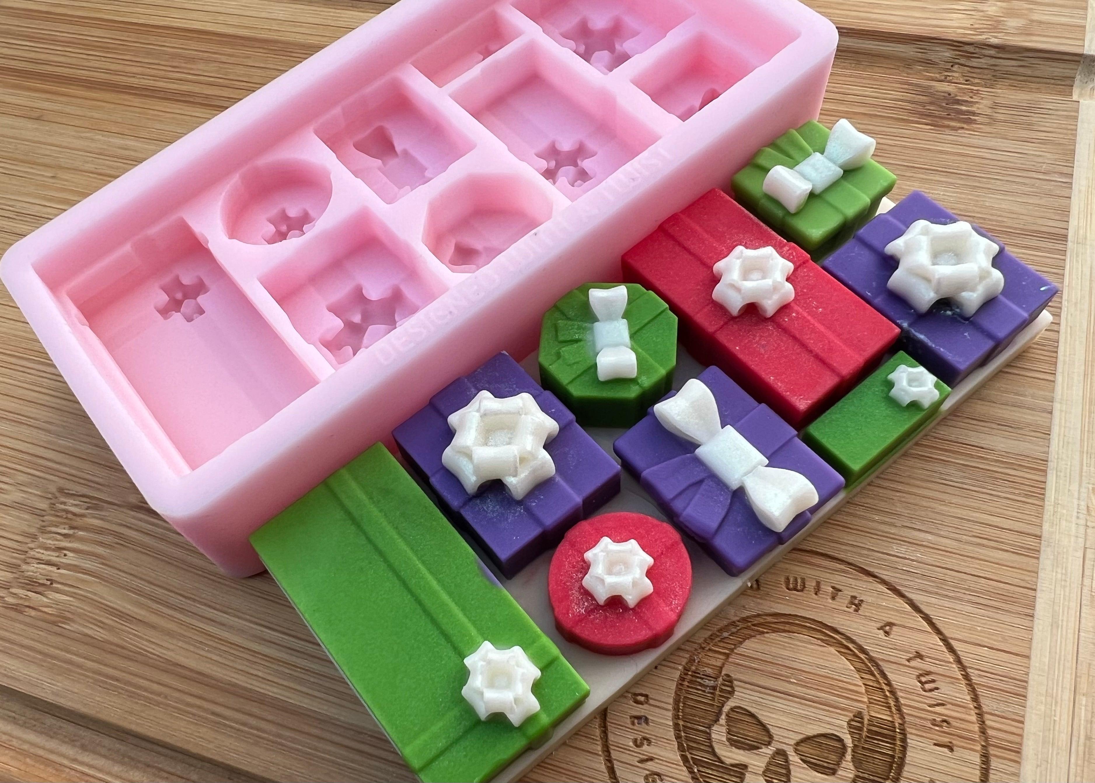 3d Christmas Present Snapbar Silicone Mold - Designed with a Twist - Top quality silicone molds made in the UK.