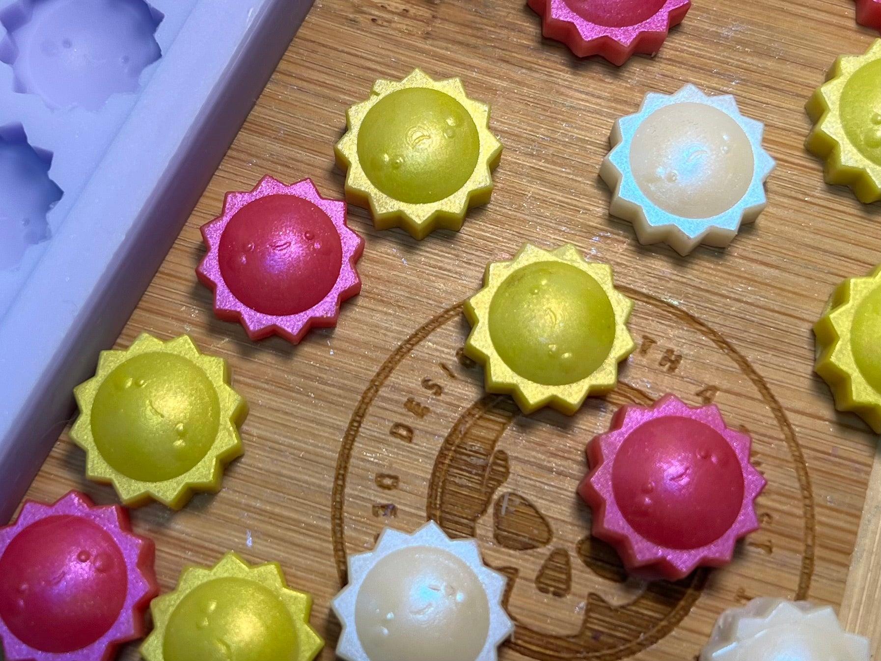 Sun Scrape n Scoop Wax Silicone Mold - Designed with a Twist - Top quality silicone molds made in the UK.