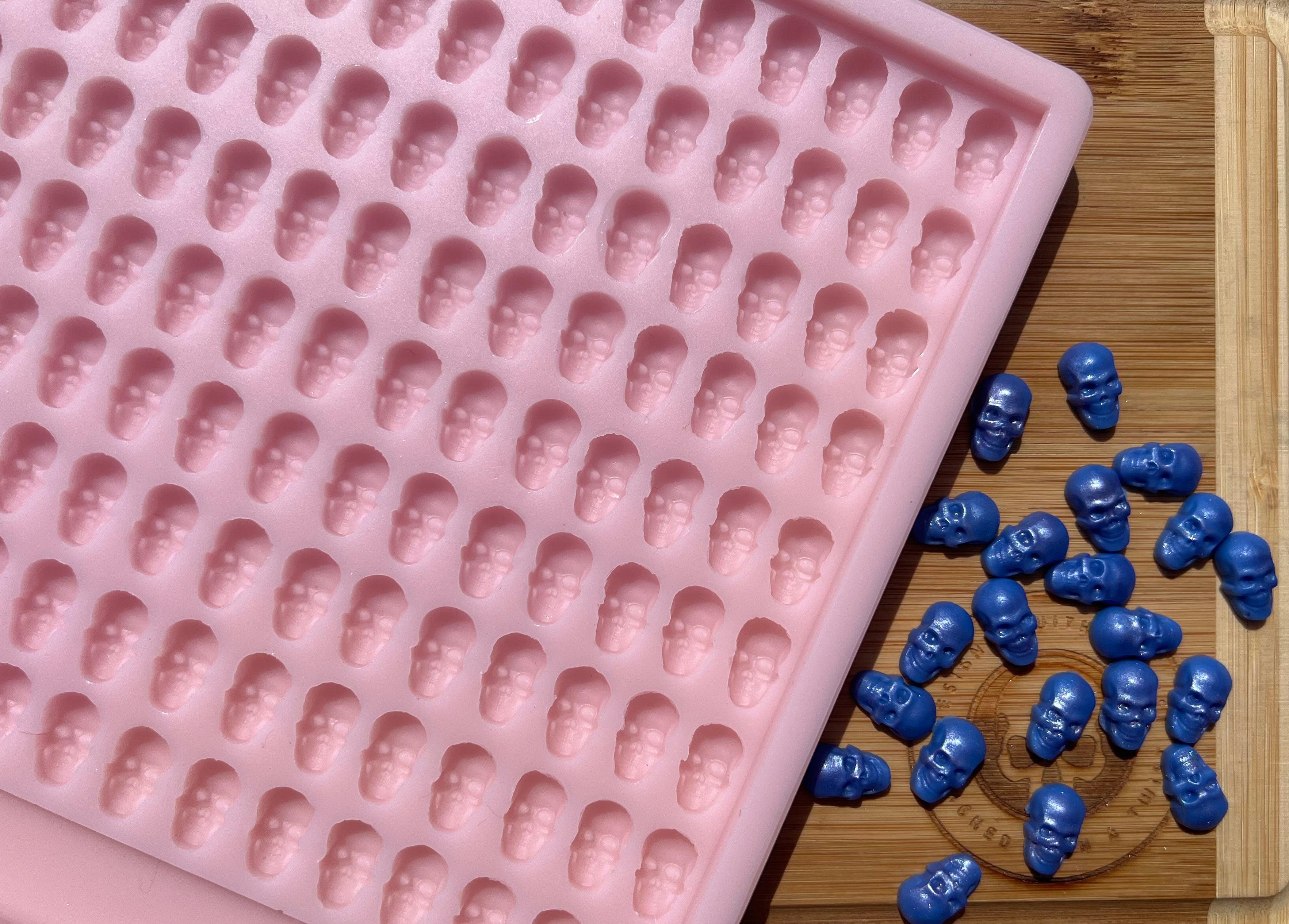 3d Skull Scrape n Scoop Wax Silicone Mold - Designed with a Twist - Top quality silicone molds made in the UK.