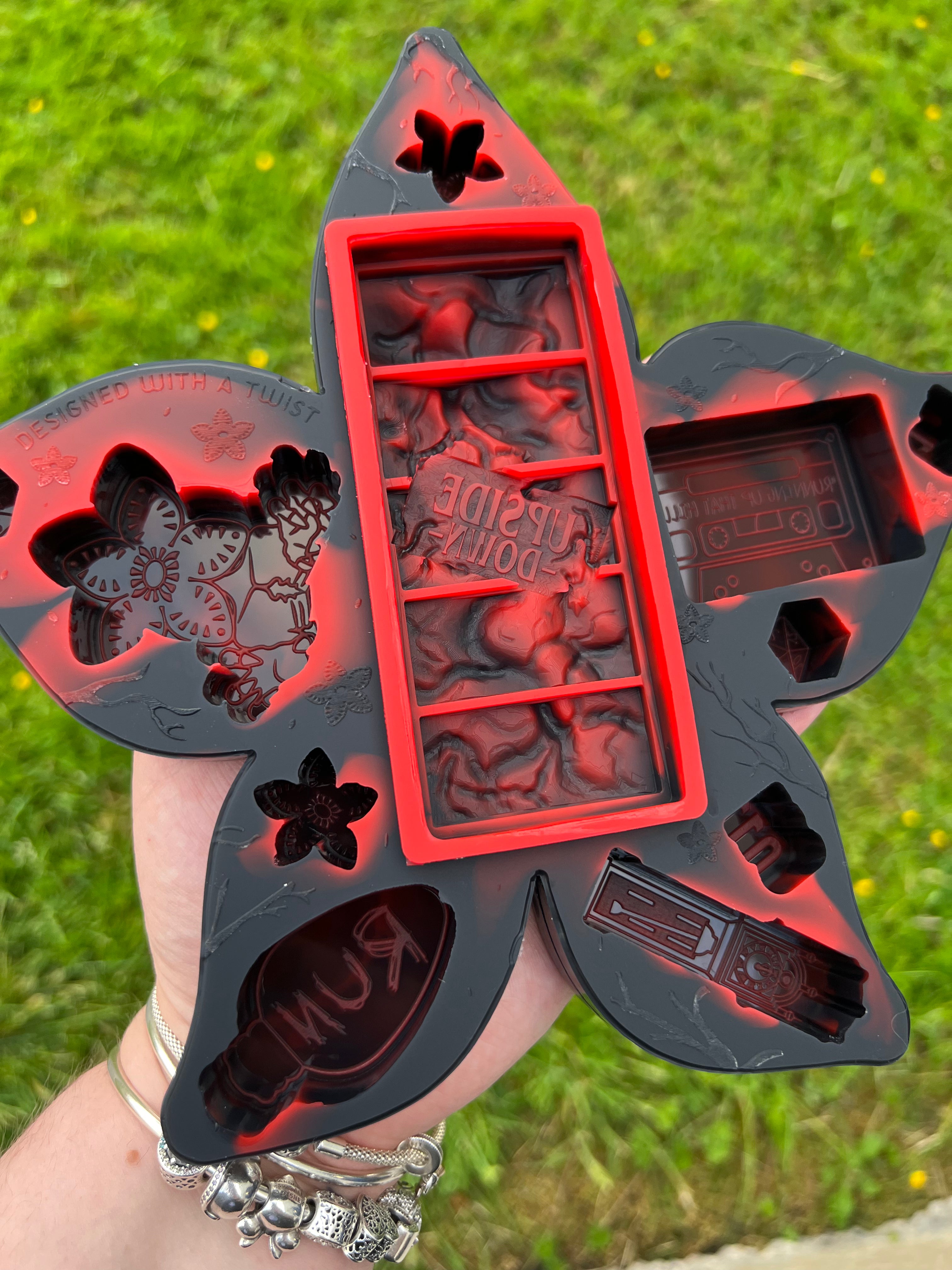 Upside Down Wax Melt and Snap Bar Silicone Mold - Designed with a Twist - Top quality silicone molds made in the UK.