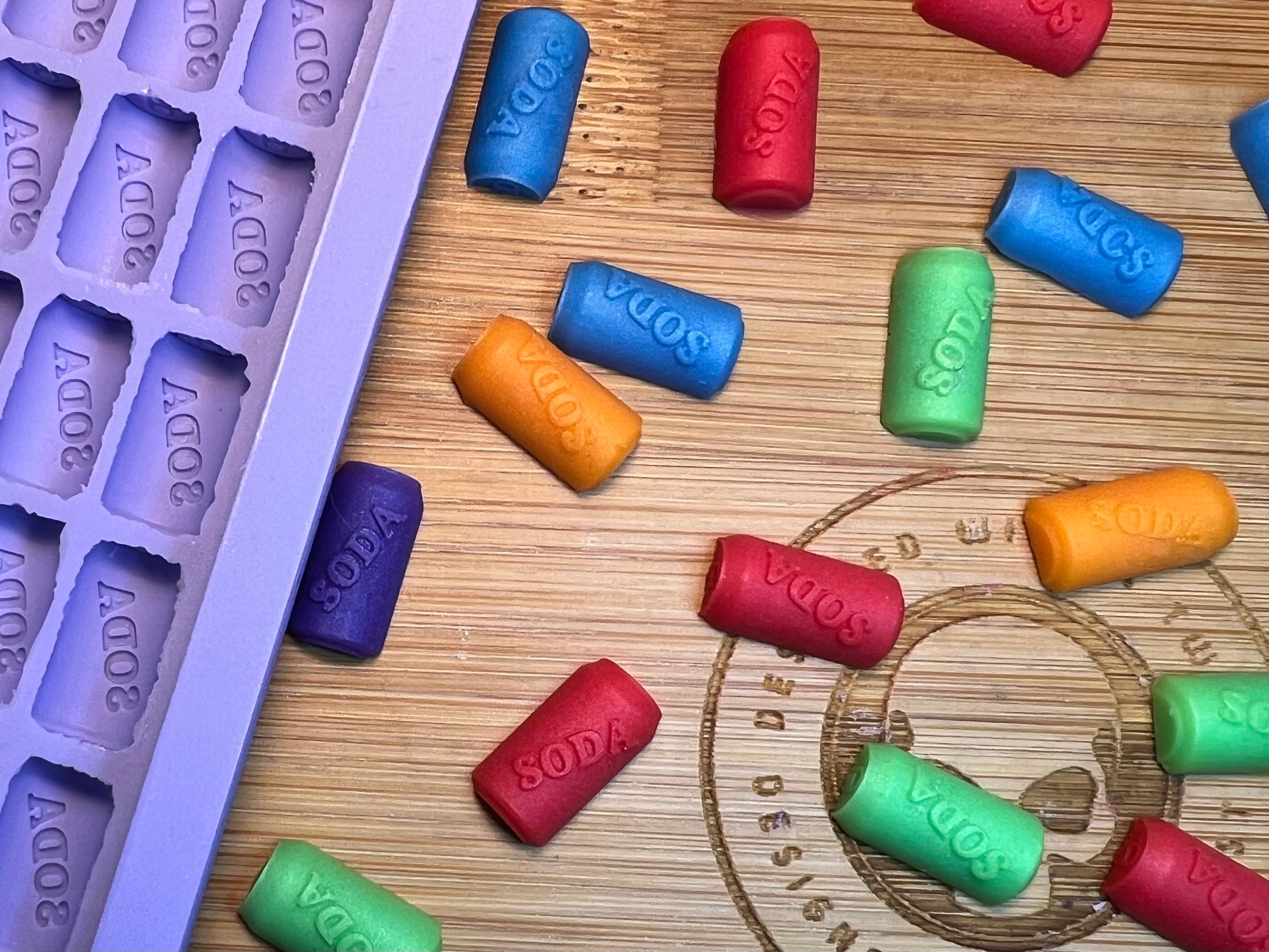 Soda Can Scrape n Scoop Wax Tray Silicone Mold - Designed with a Twist - Top quality silicone molds made in the UK.