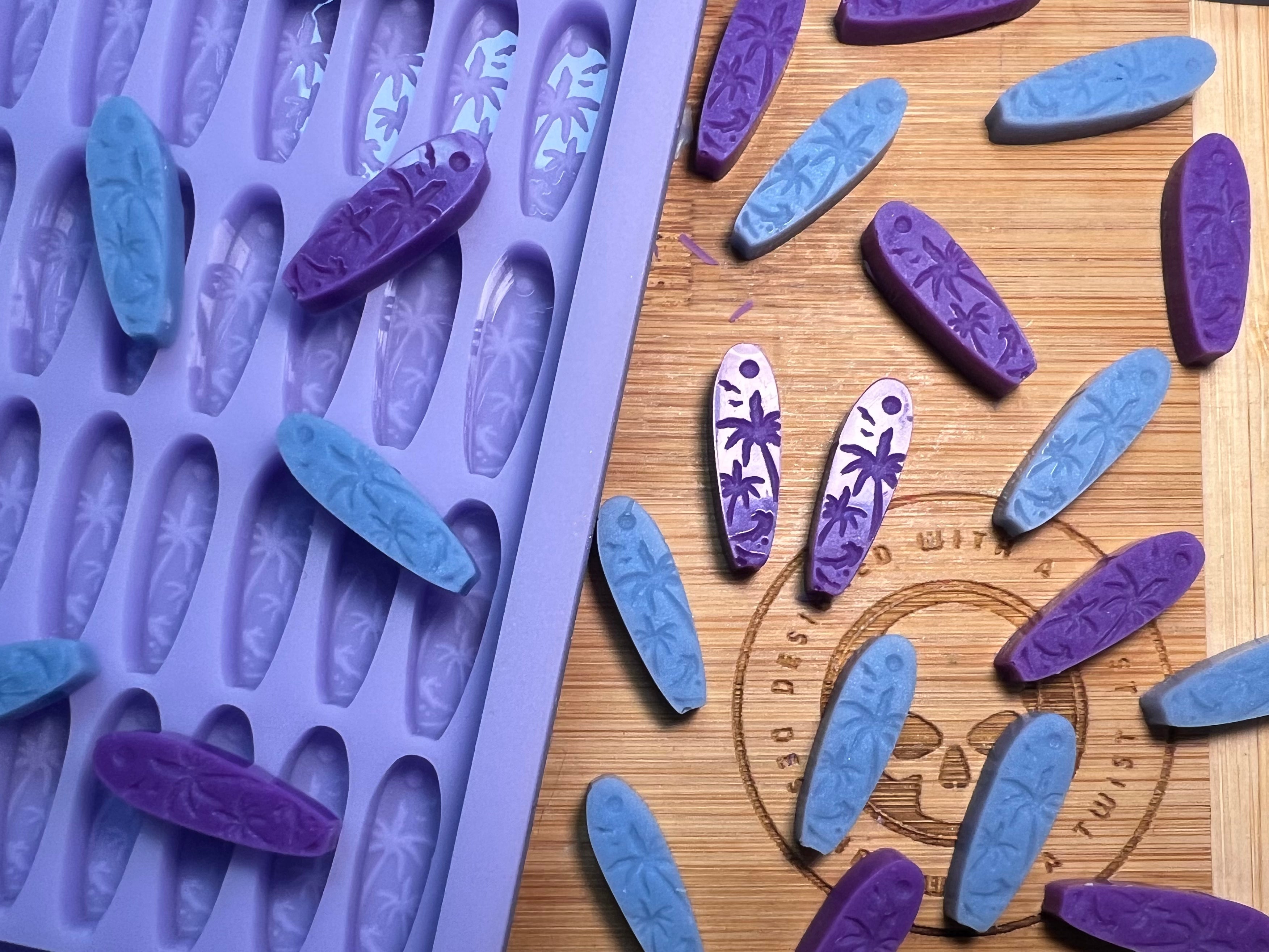 Surf Board Scrape n Scoop Wax Silicone Mold - Designed with a Twist - Top quality silicone molds made in the UK.