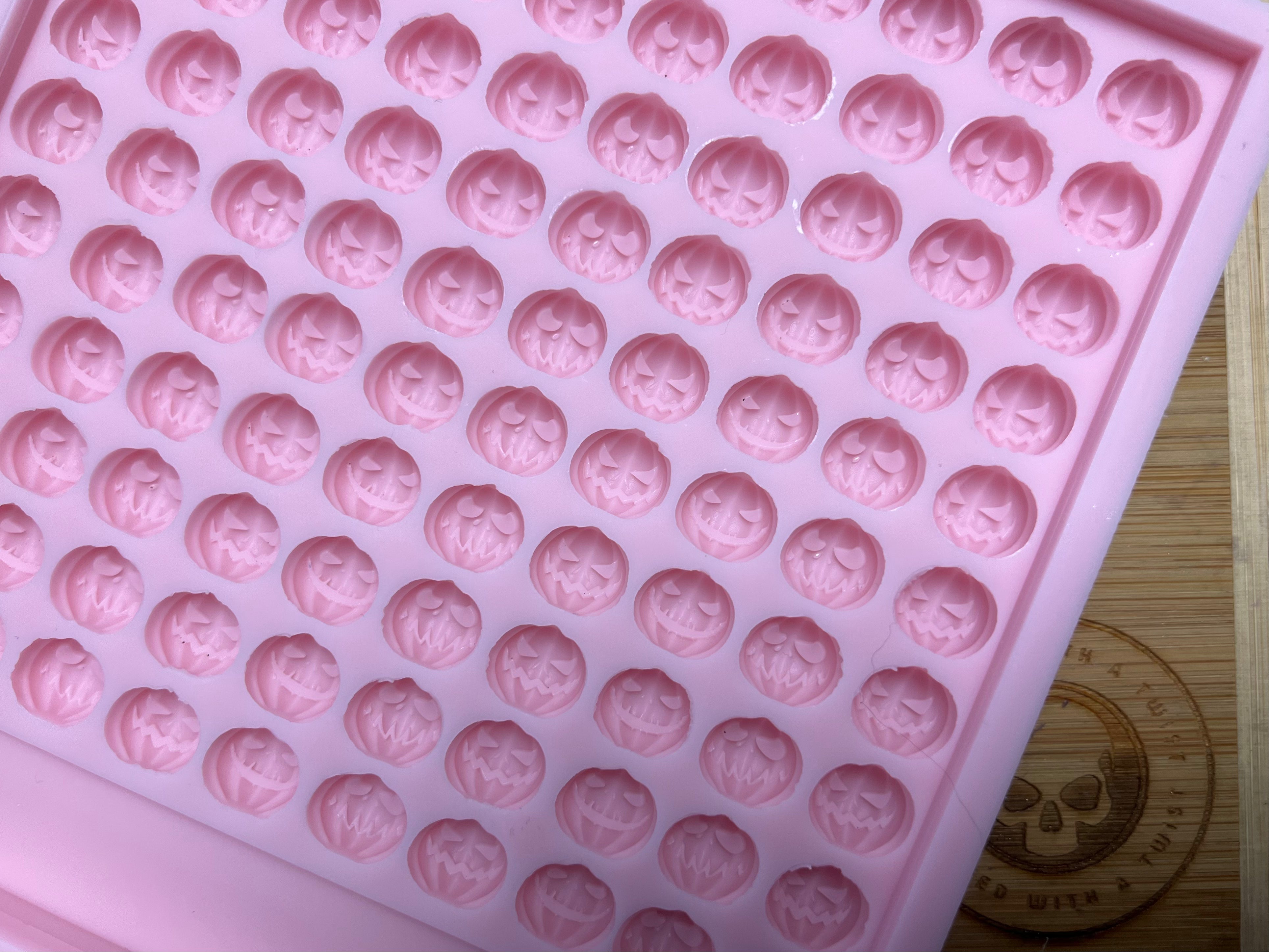 3d Pumpkin Scrape n Scoop Wax Silicone Mold - Designed with a Twist - Top quality silicone molds made in the UK.