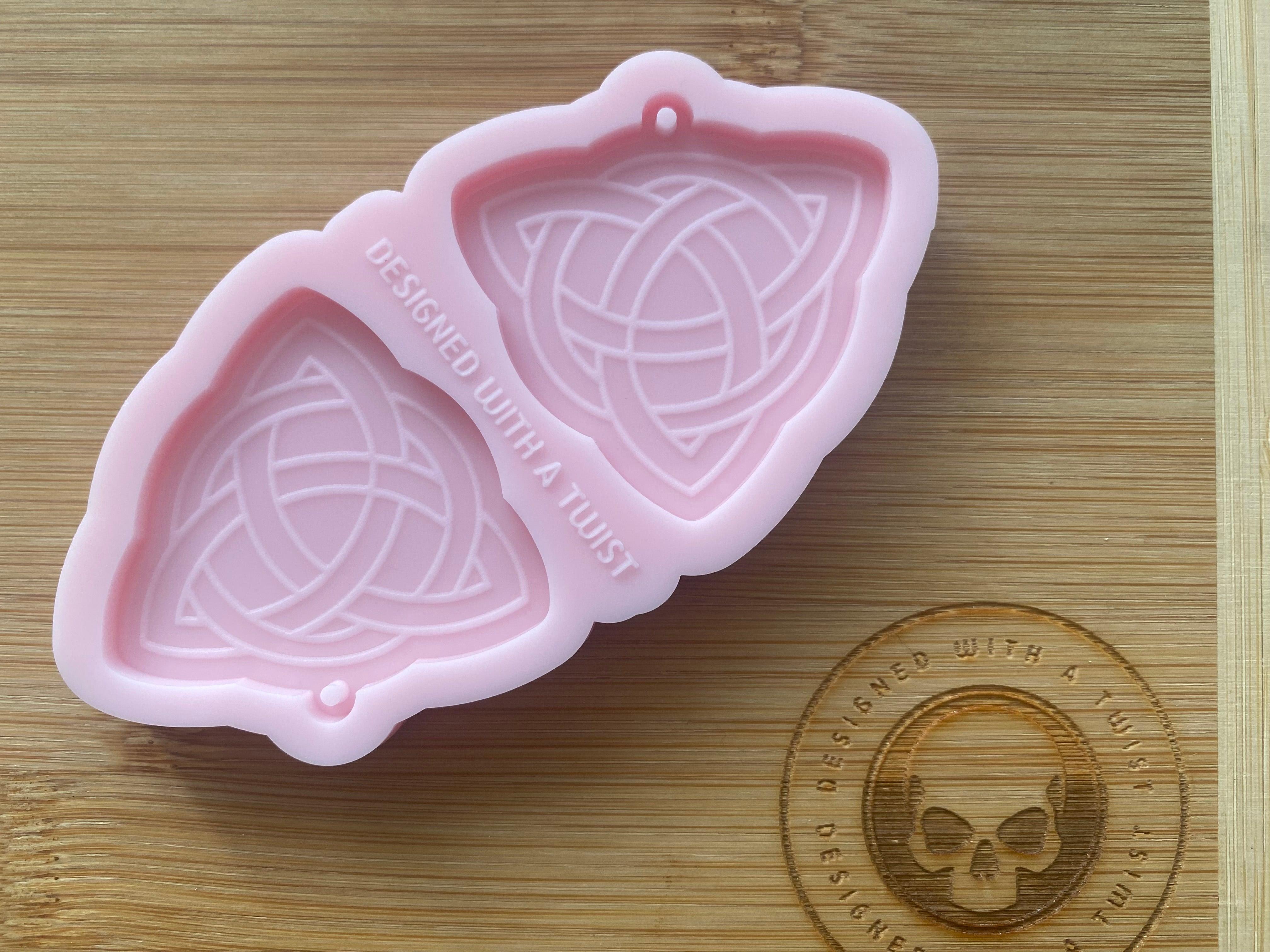 Celtic Knot Earring Silicone Mold - Designed with a Twist - Top quality silicone molds made in the UK.