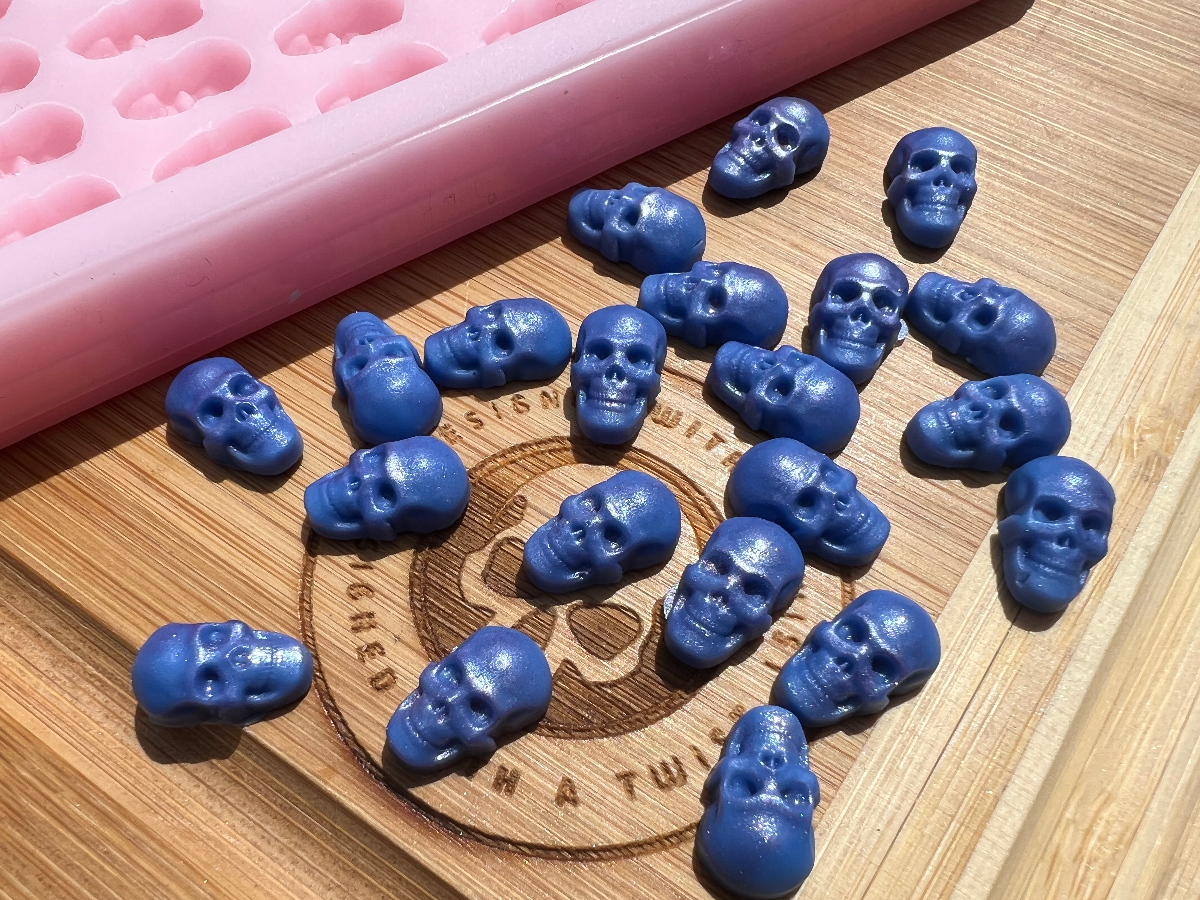 3d Skull Scrape n Scoop Wax Silicone Mold - Designed with a Twist - Top quality silicone molds made in the UK.