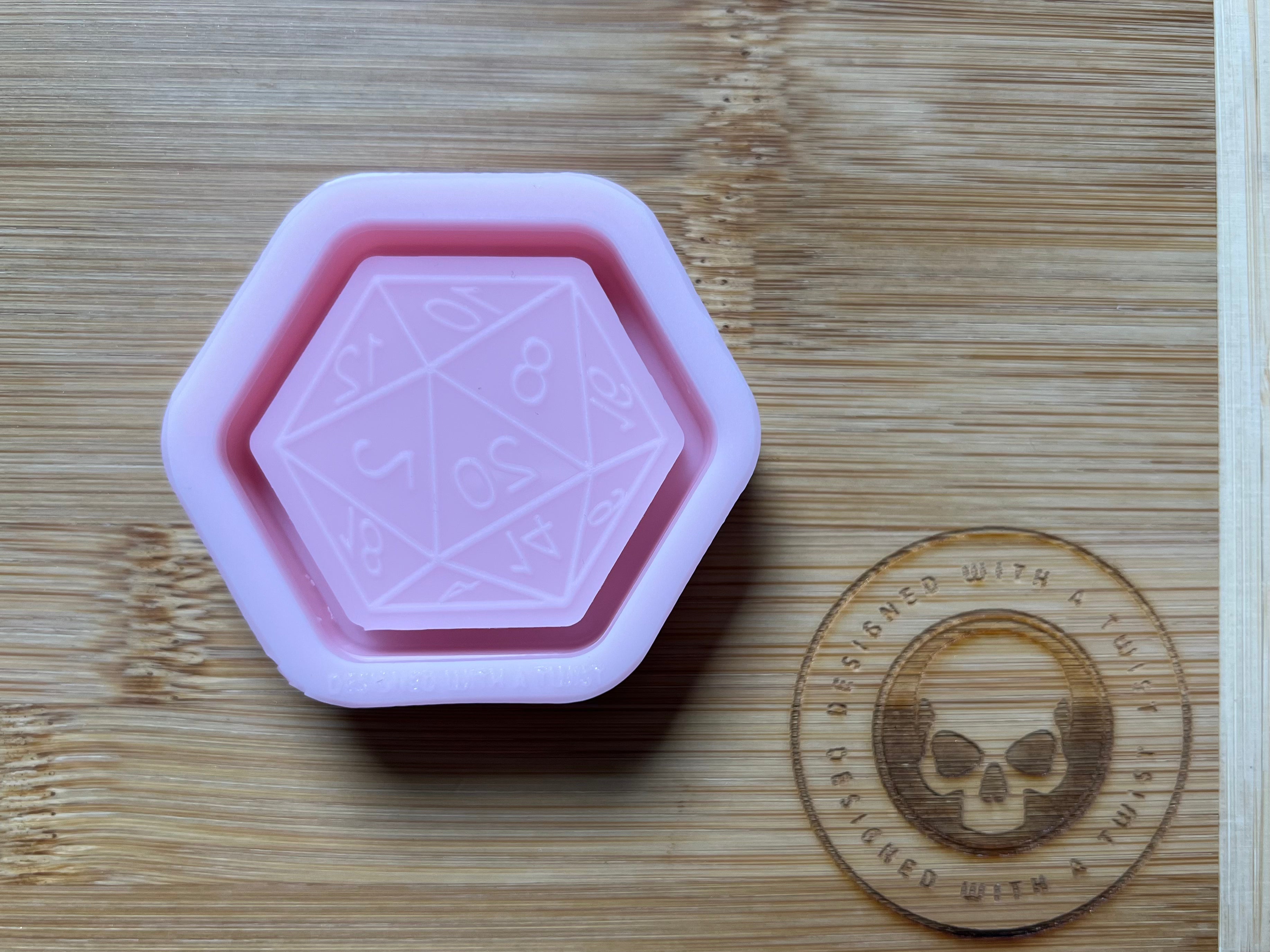 D20 Shaker Silicone Mold - Designed with a Twist - Top quality silicone molds made in the UK.