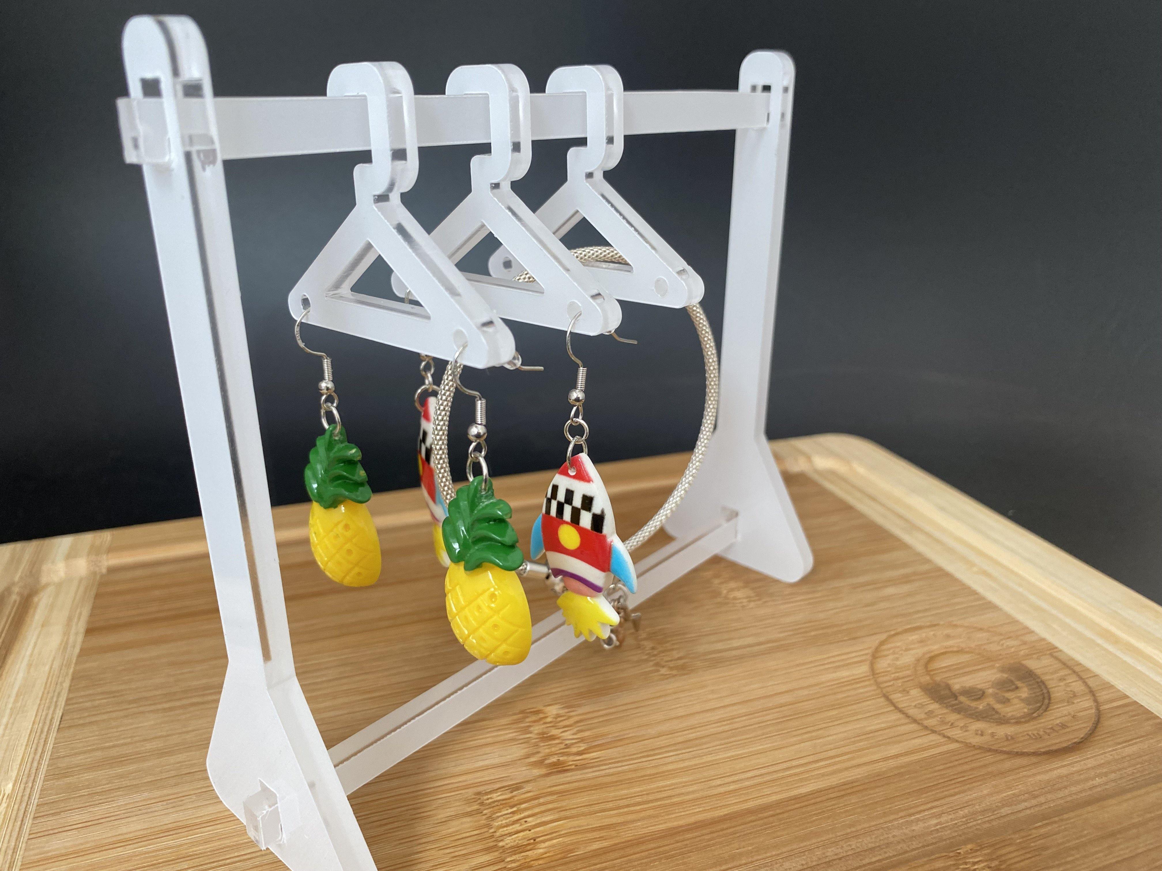 Earring and Jewellery Hanger Silicone Mold. Modular Mold - Designed with a Twist - Top quality silicone molds made in the UK.