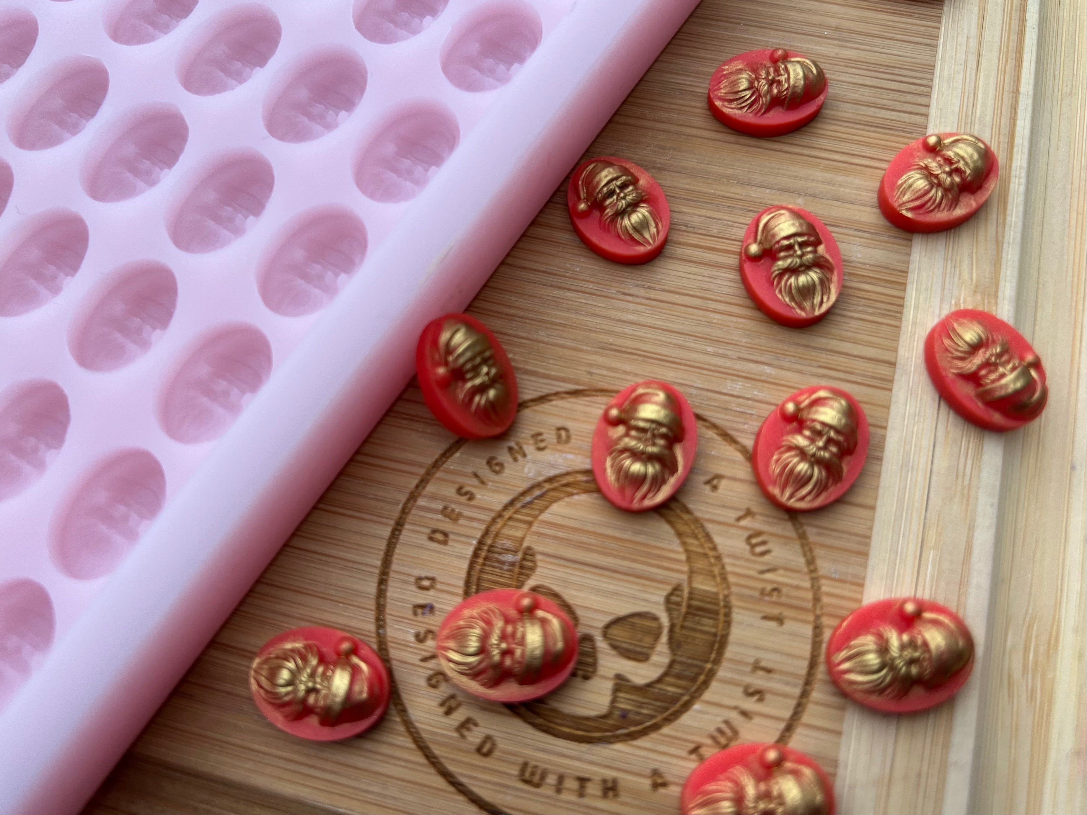 3d Santa Scrape n Scoop Wax Silicone Mold - Designed with a Twist - Top quality silicone molds made in the UK.
