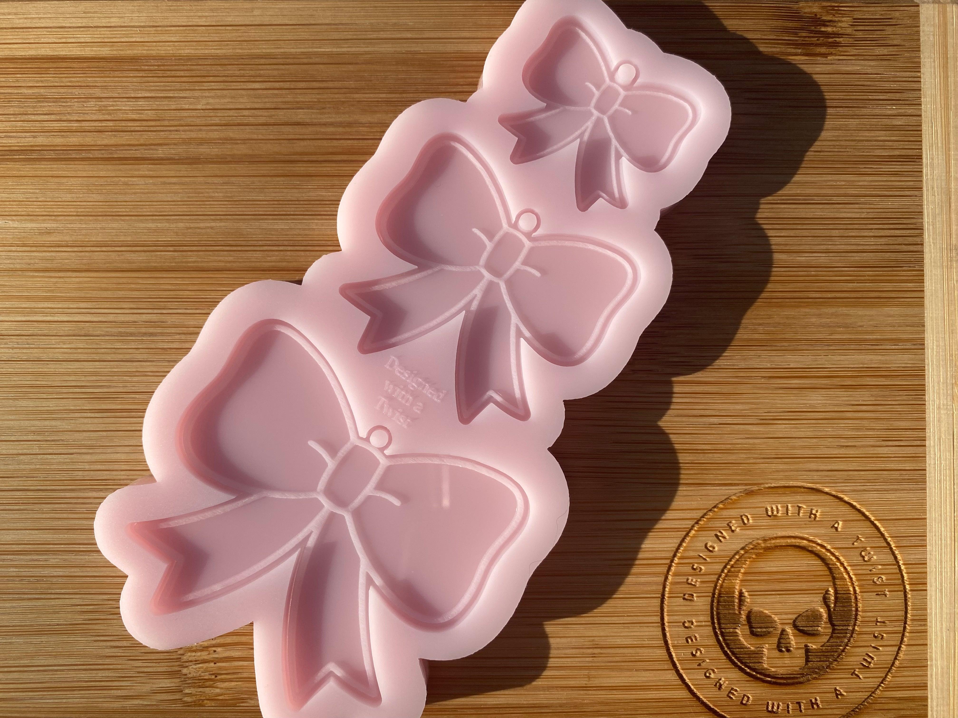 Bow Present Tag Silicone Mold - Designed with a Twist - Top quality silicone molds made in the UK.