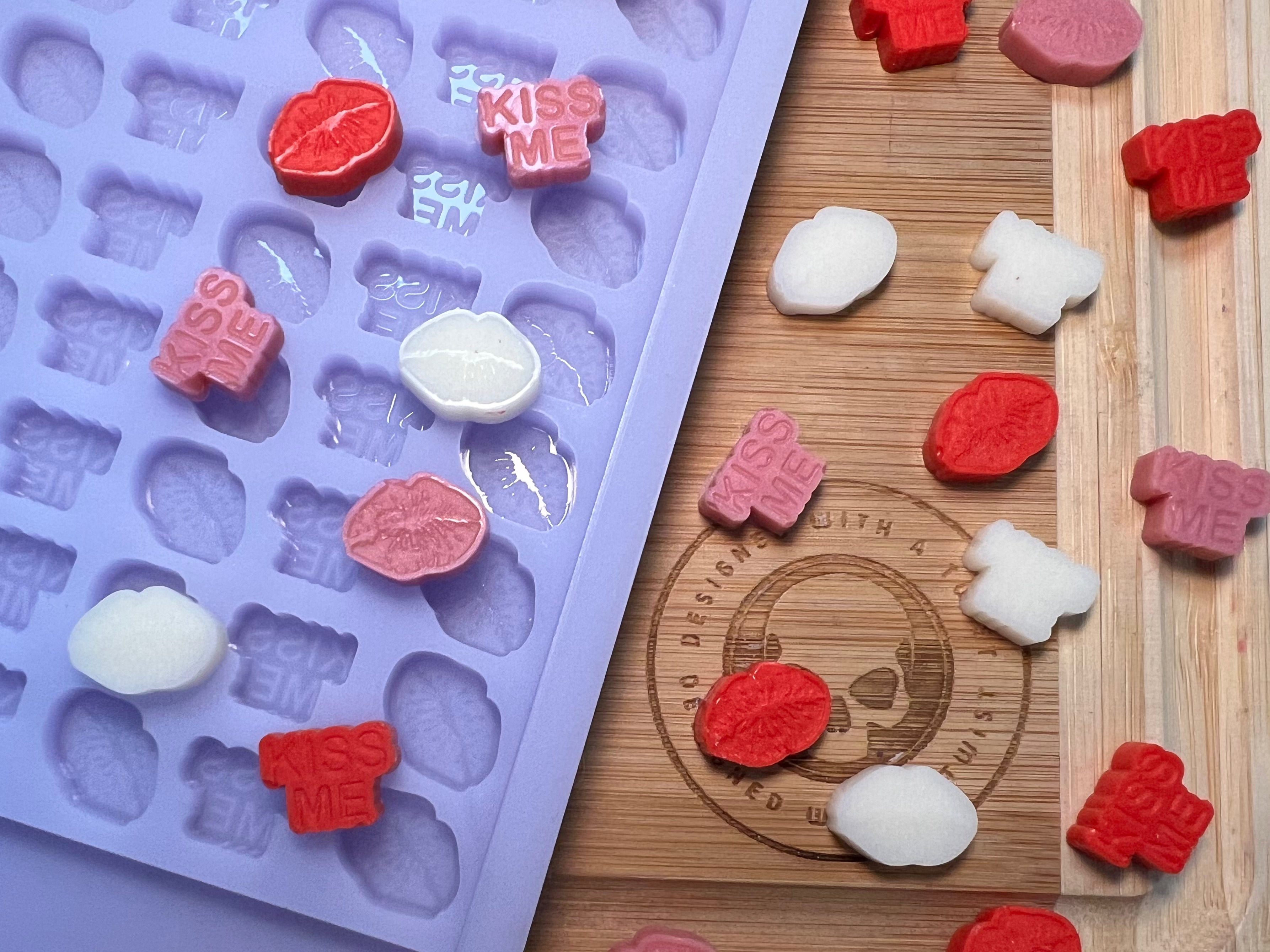 Kiss Me Scrape n Scoop Wax Tray Silicone Mold - Designed with a Twist - Top quality silicone molds made in the UK.