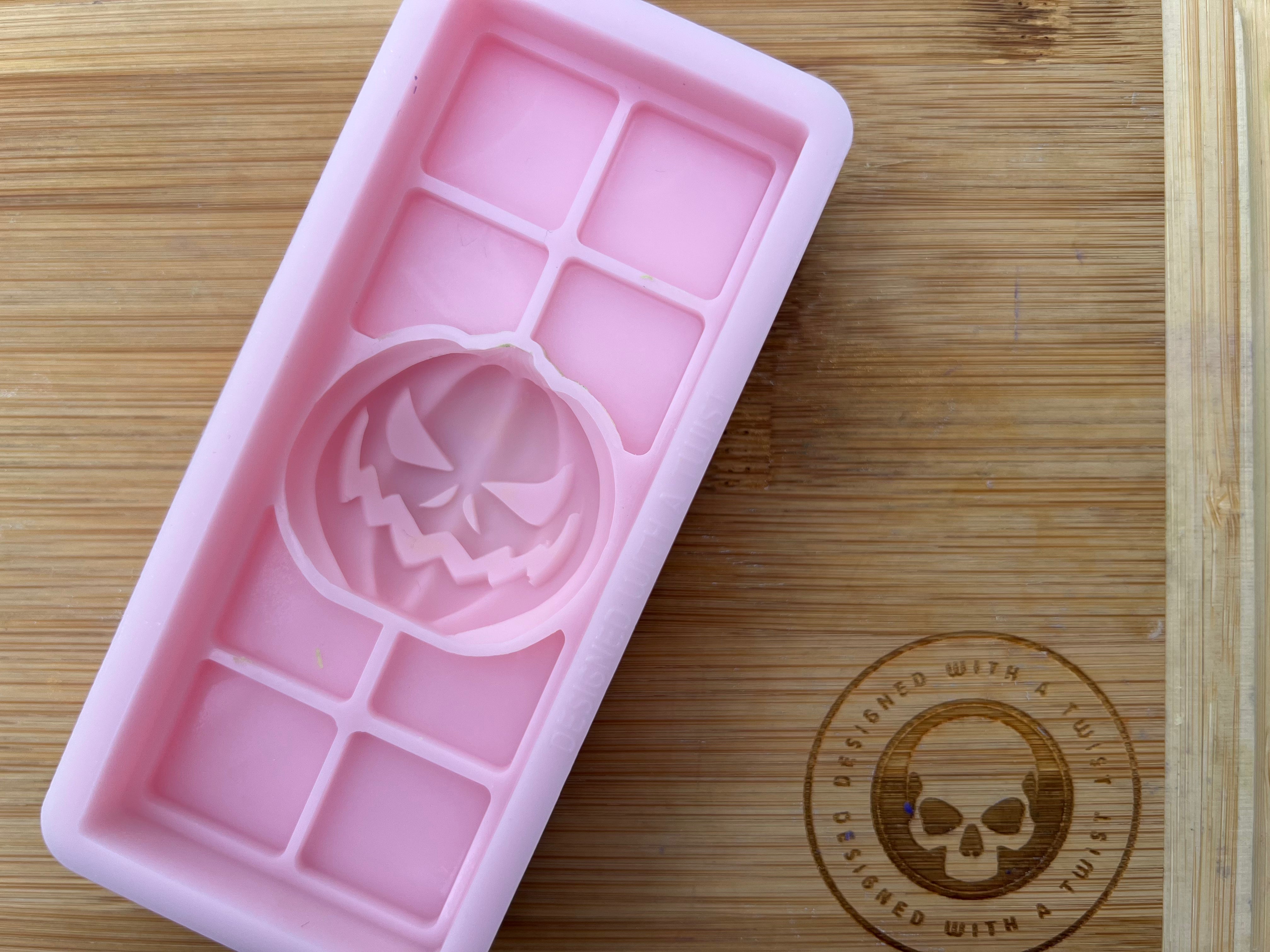 3d Pumpkin Snapbar Silicone Mold - Designed with a Twist - Top quality silicone molds made in the UK.