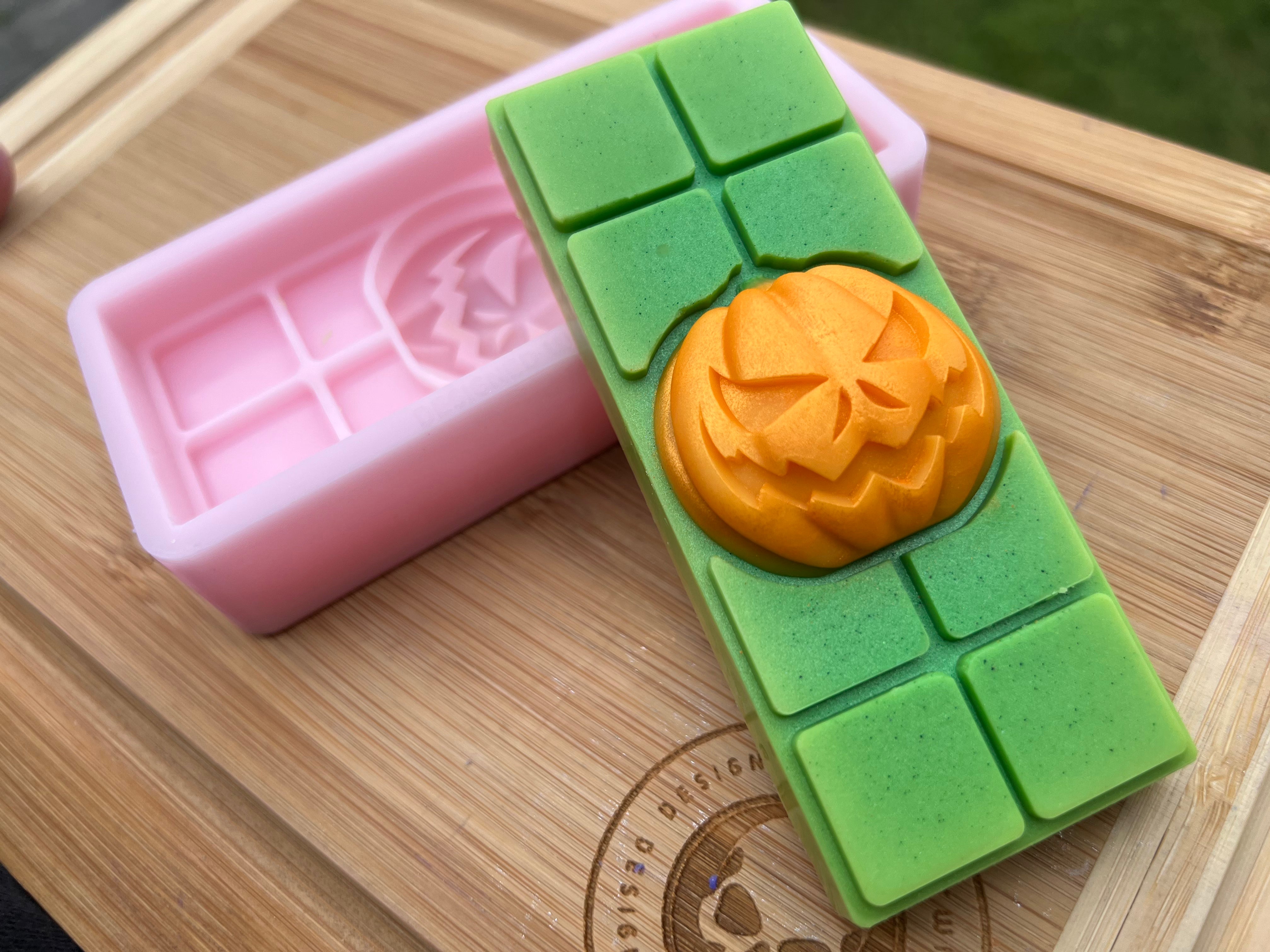 3d Pumpkin Snapbar Silicone Mold - Designed with a Twist - Top quality silicone molds made in the UK.