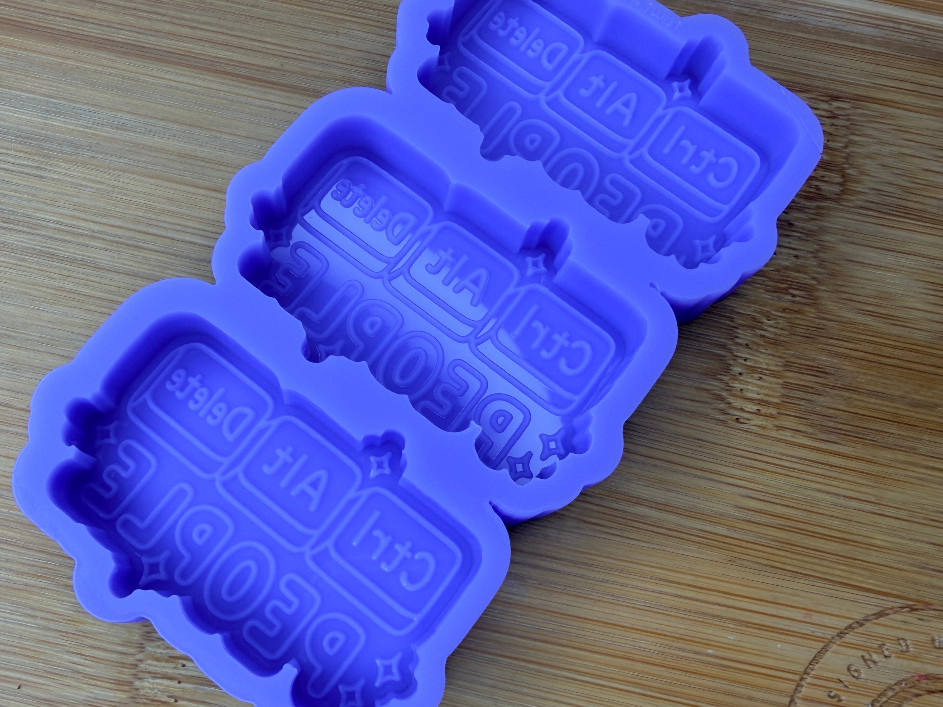 CTRL ALT DEL People Silicone Trio Mold