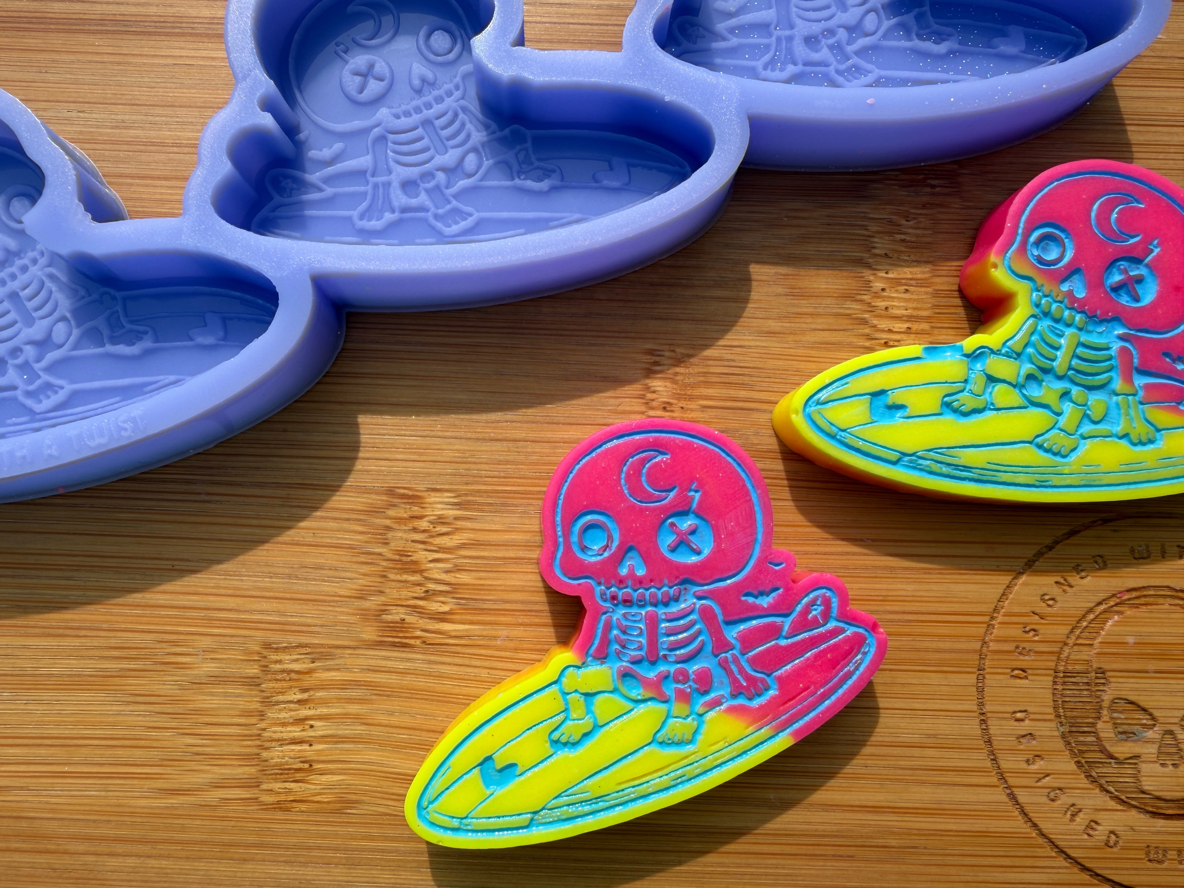 Surfing Skelly Silicone Trio Mold