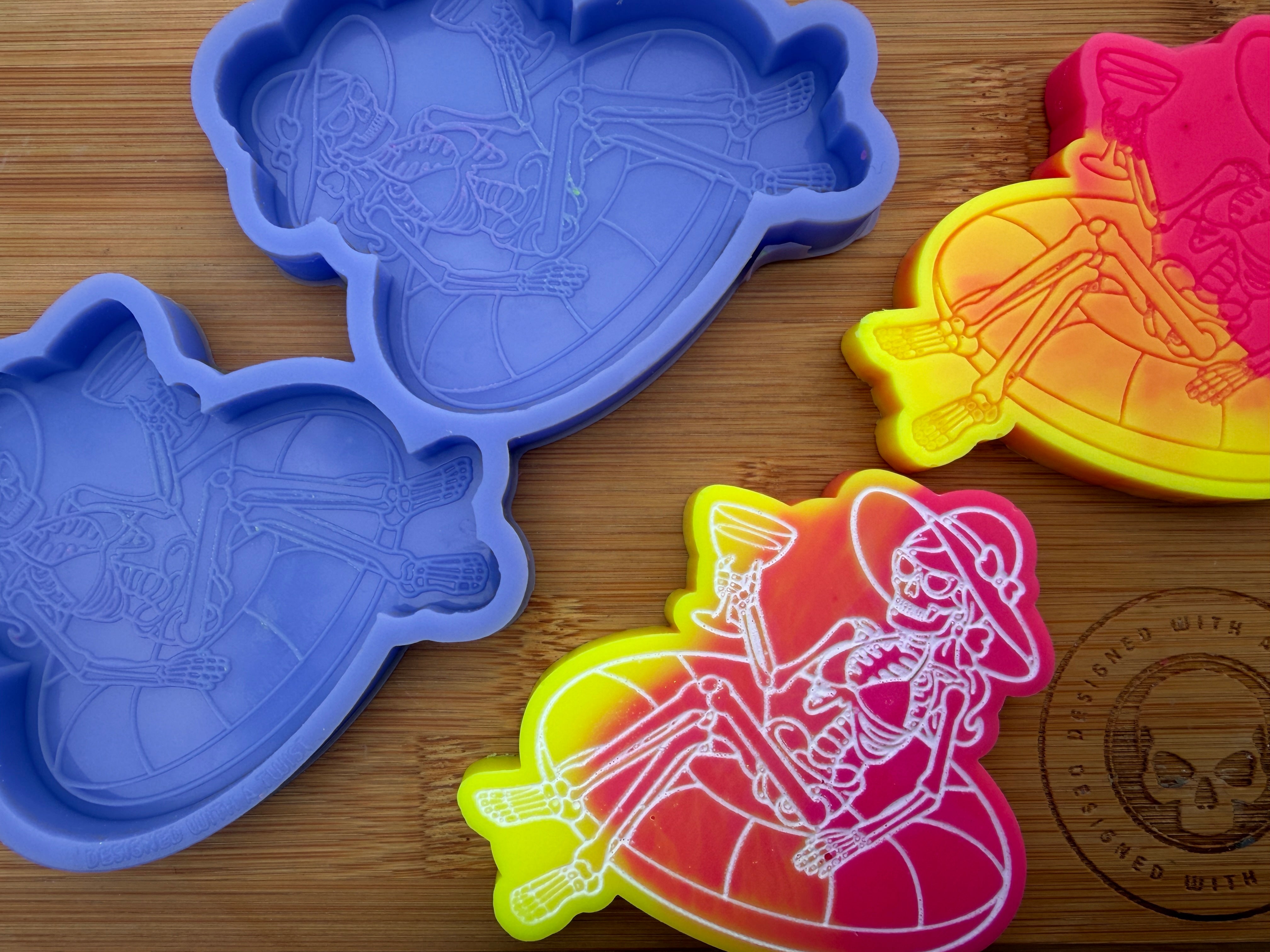 Skeleton Floatie Silicone Mold - 2 Cavities