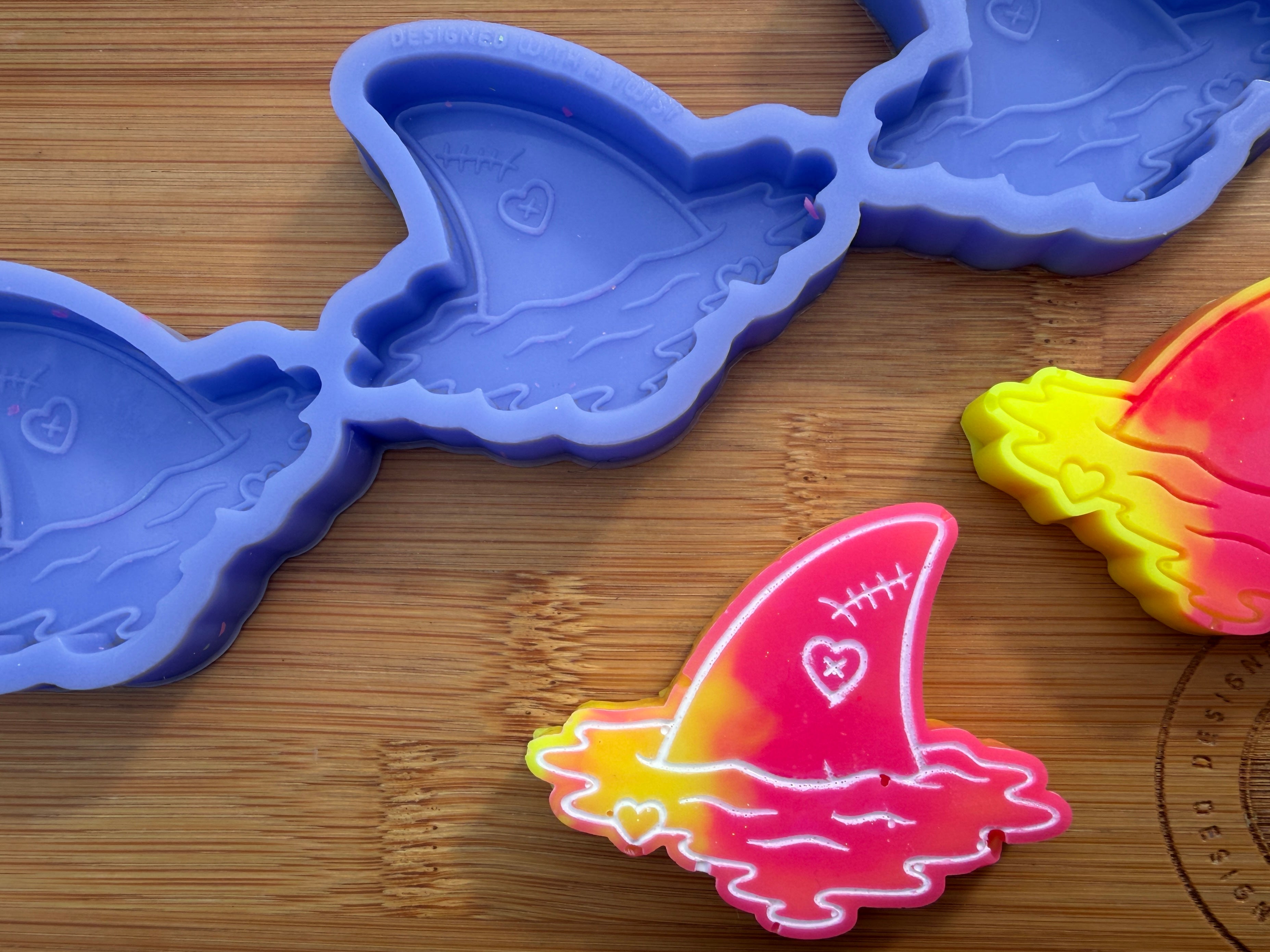 Shark Fin Silicone Mold - 3 Cavities
