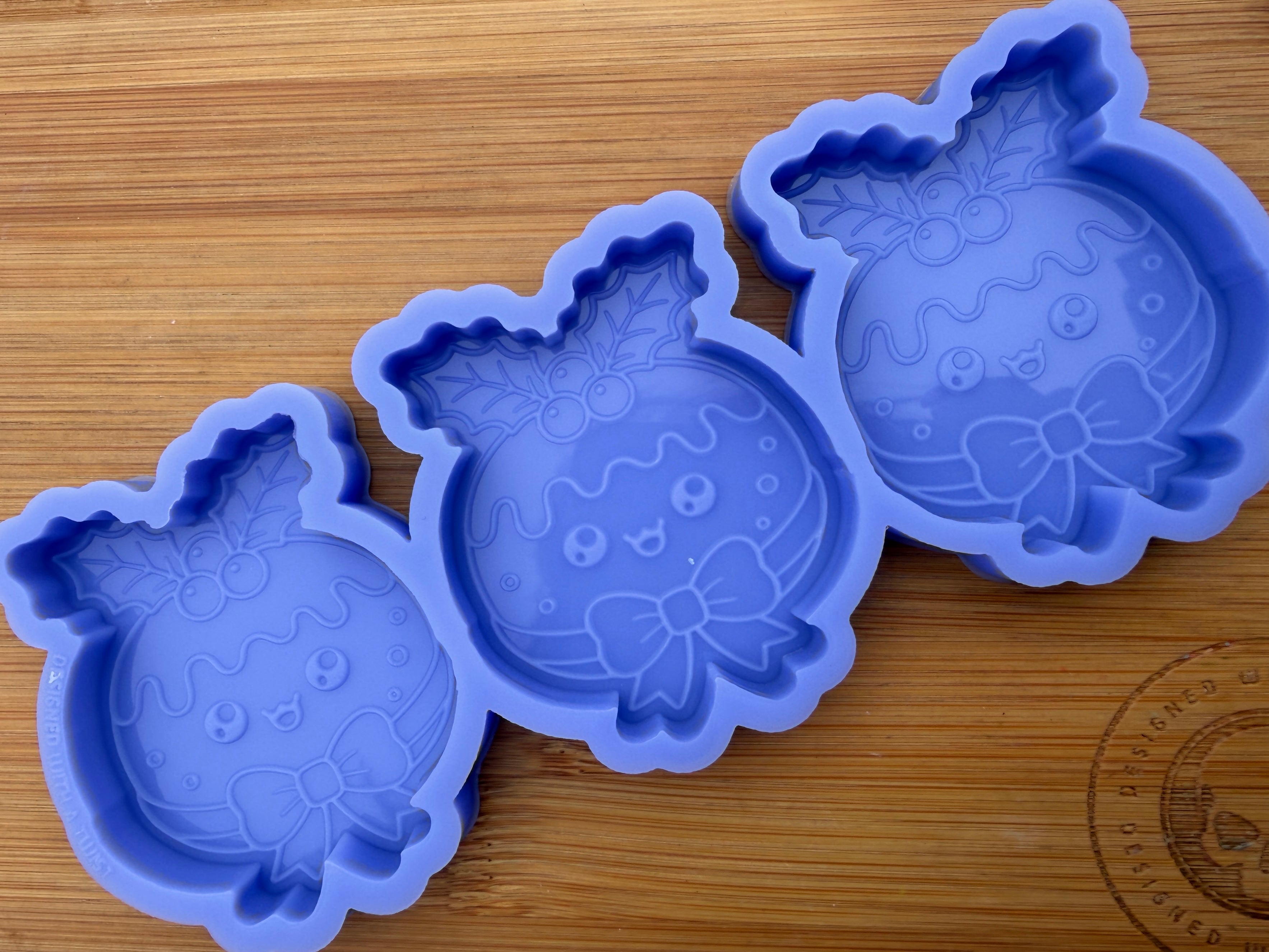 Cute Xmas Pud Silicone Mold - 3 Cavities