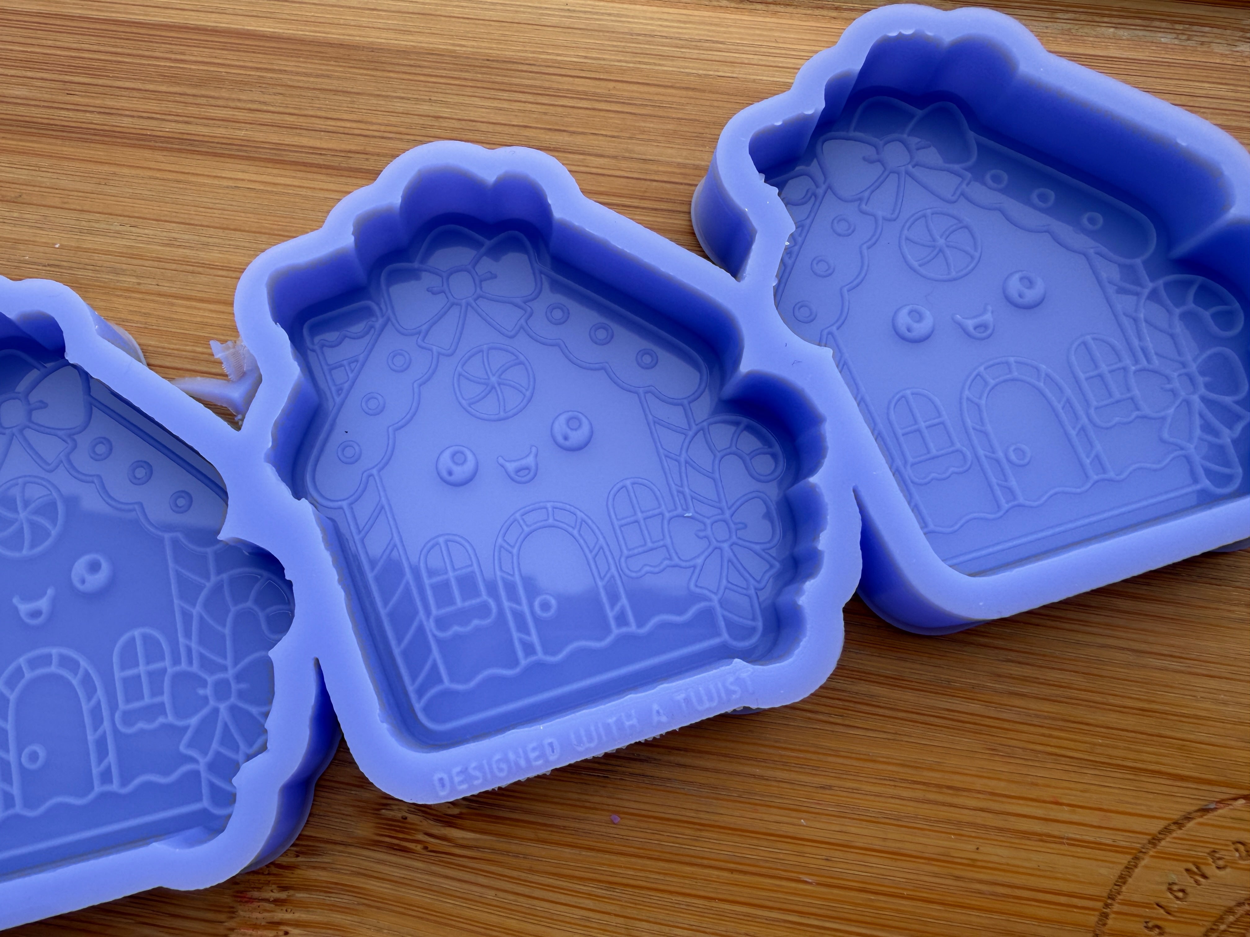 Cute Gingerbread House Silicone Mold - 3 Cavities