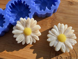 Daisy Silicone Mold - Designed with a Twist - Top quality silicone molds made in the UK.