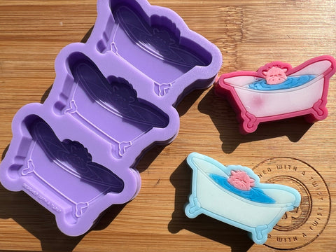 Bathing Cow Silicone Mold - Designed with a Twist - Top quality silicone molds made in the UK.