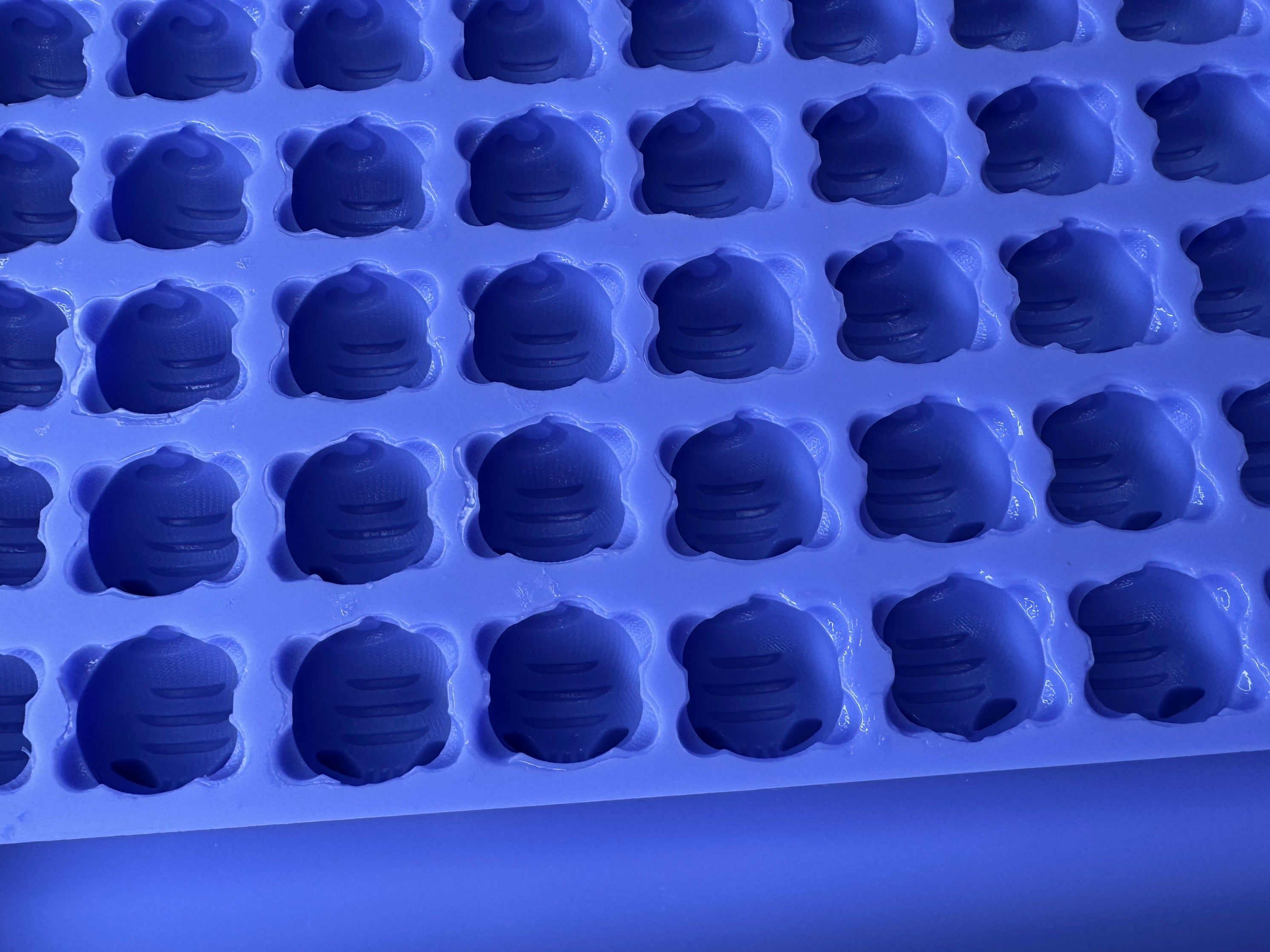 Knitted Kitty Scrape n Scoop Wax Tray Silicone Mold