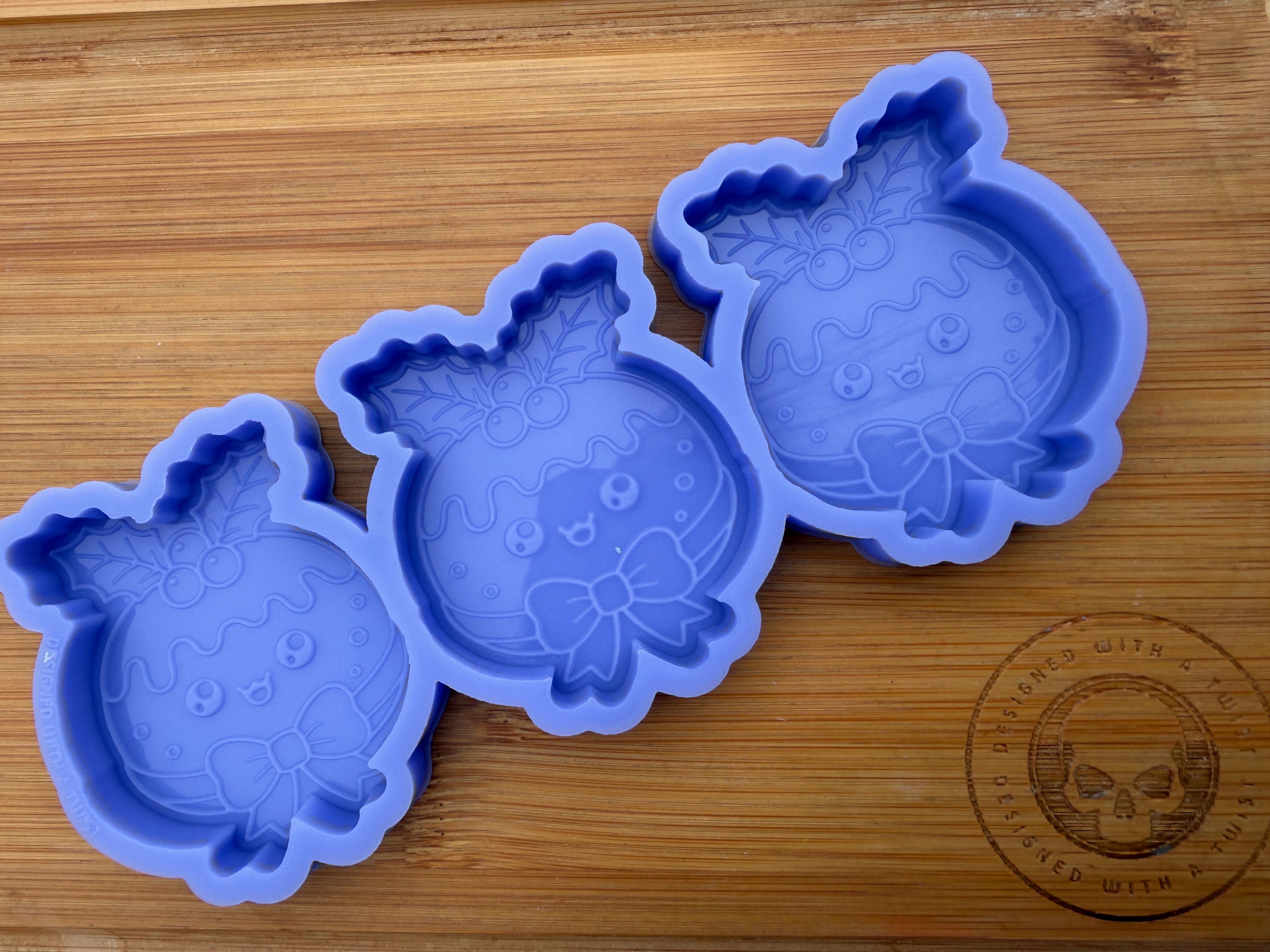 Cute Xmas Pud Silicone Mold - 3 Cavities