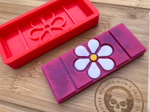 Daisy Flower Snapbar Silicone Mold - Designed with a Twist - Top quality silicone molds made in the UK.