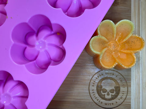 Large Flower Silicone Mold – Designed with a Twist